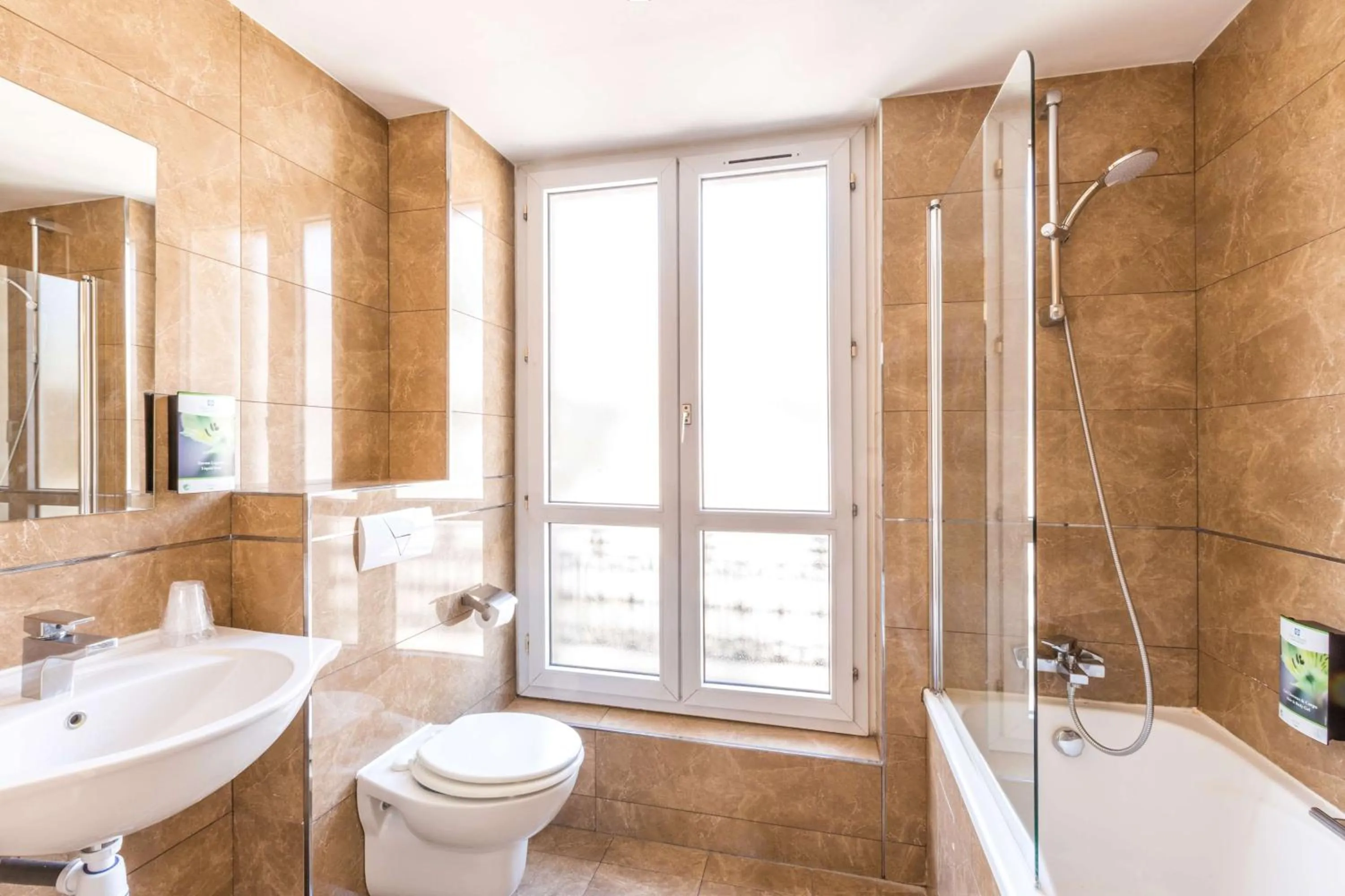 Photo of the whole room in Sure Hotel by Best Western Paris Gare du Nord