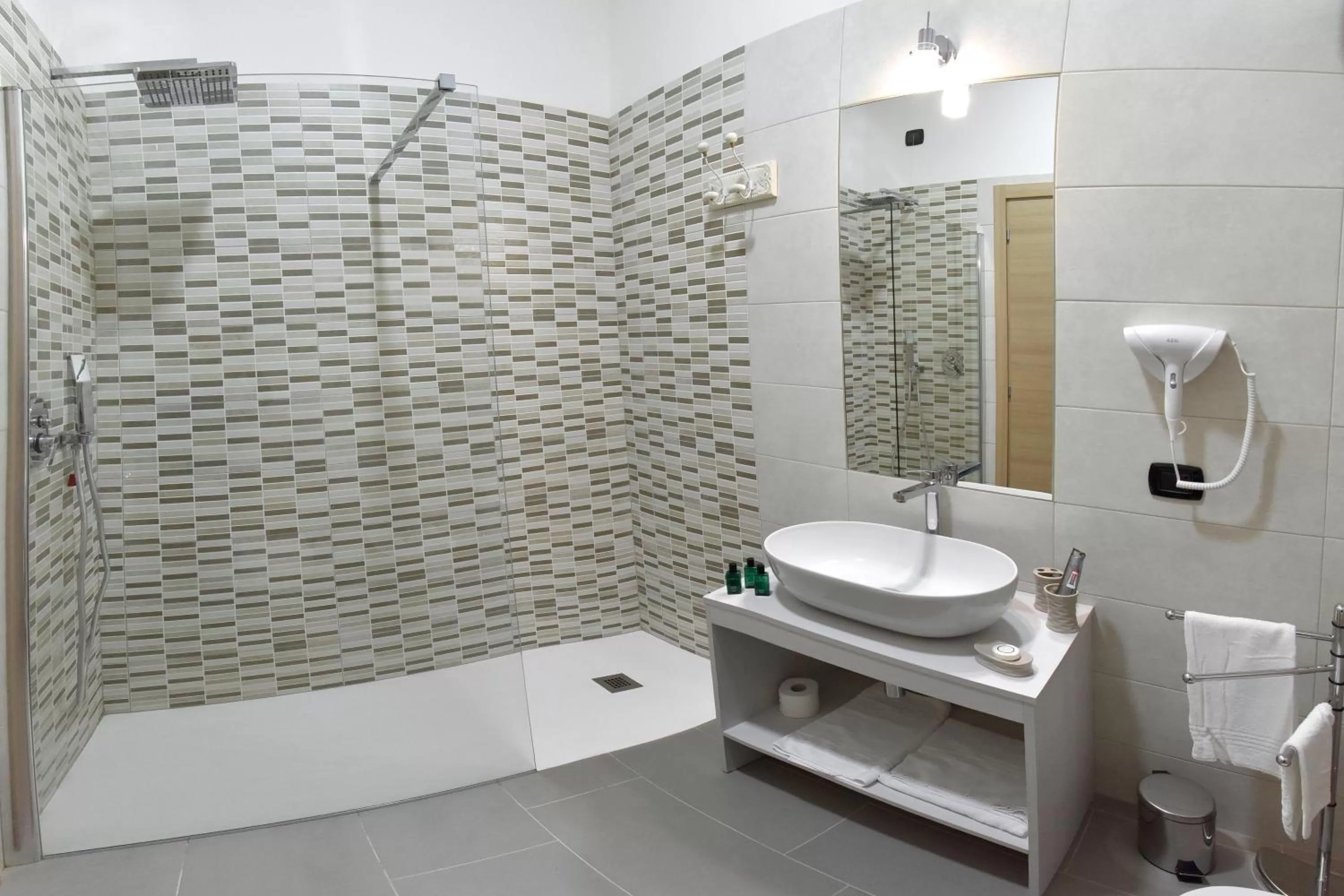 Toilet in Bed And Breakfast Garibaldi54