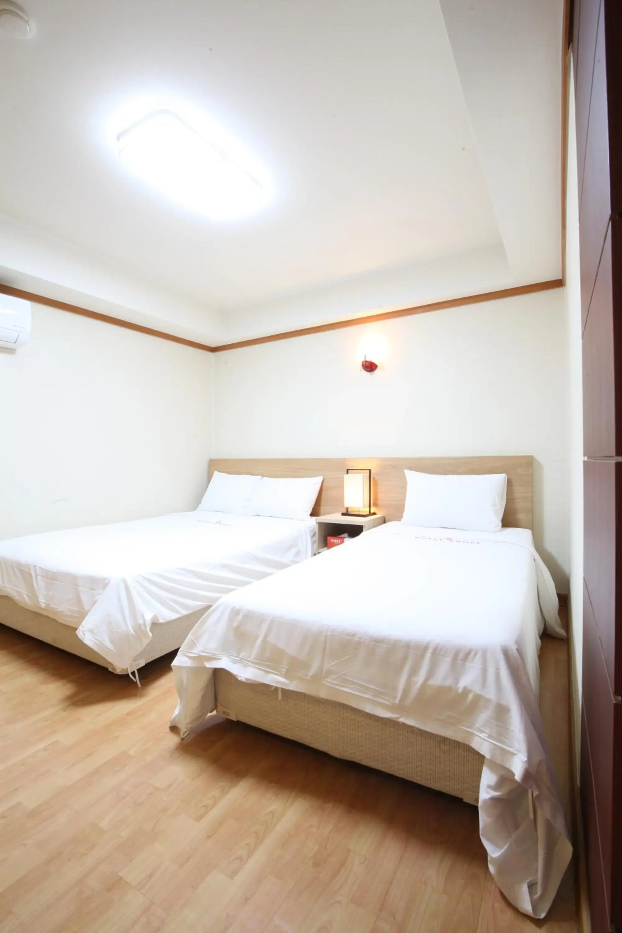 Royal Suite in Angel Hotel Royal Suite in Angel Hotel