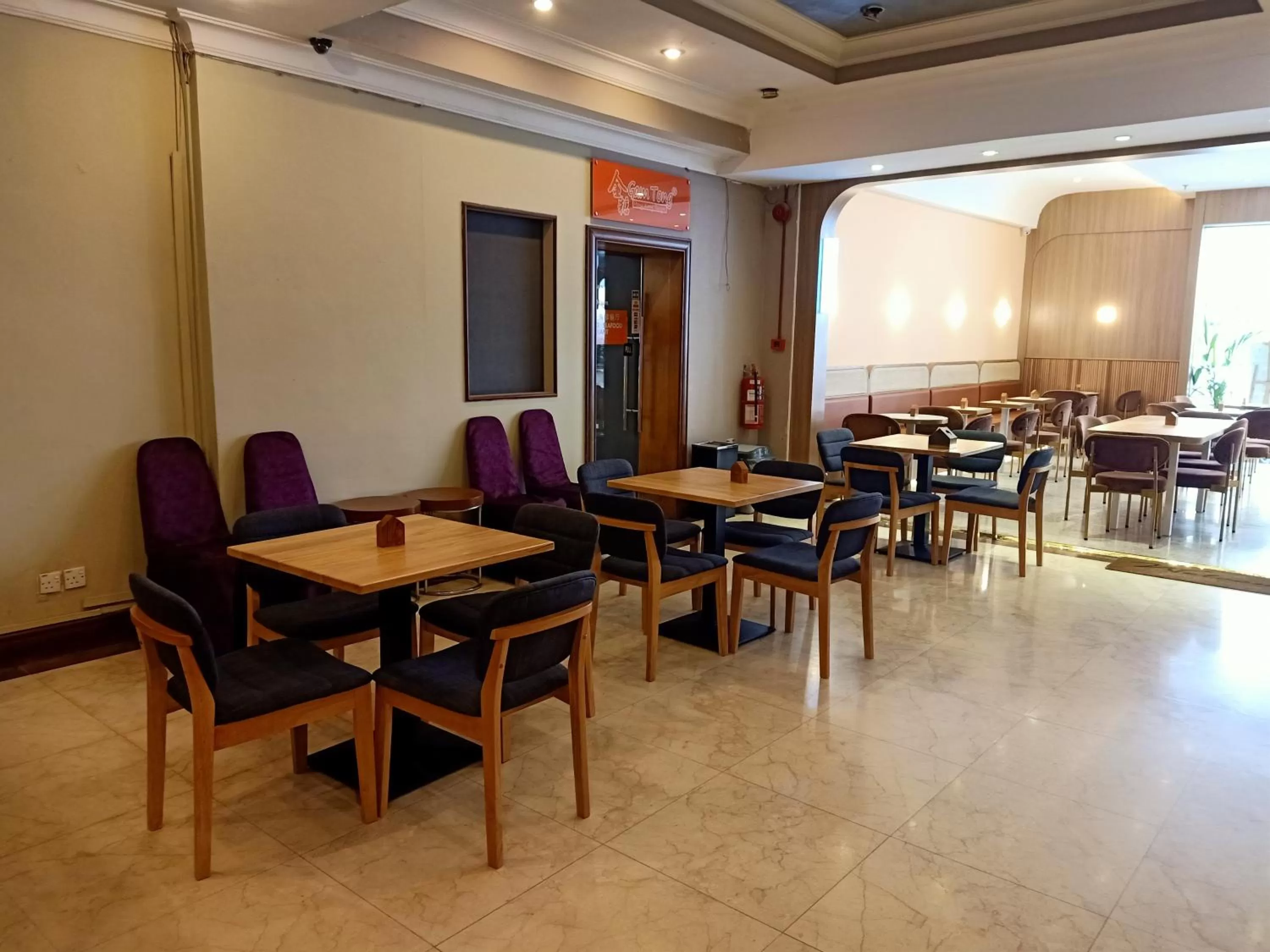 Restaurant/places to eat in Kinabalu Daya Hotel