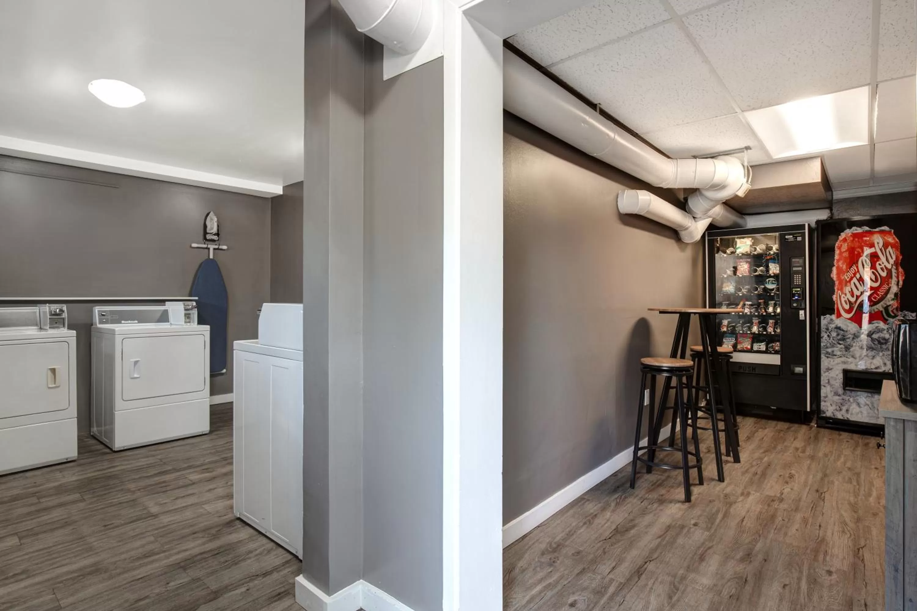 laundry in Days Inn by Wyndham Victoria Uptown