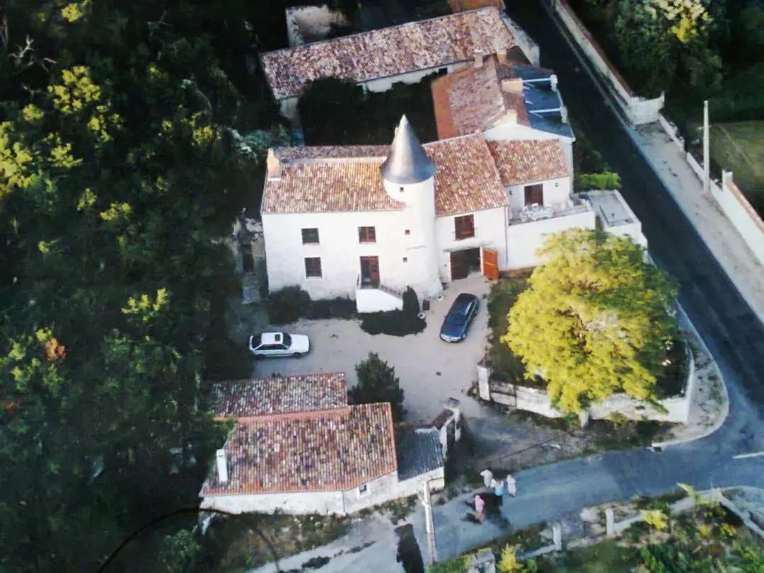 Family Room - 2 in Manoir Le Cristal - Futuroscope a petit prix , grandes chambres familiales 5-6 personnes , Family Room - 2 in Manoir Le Cristal - Futuroscope a petit prix , grandes chambres familiales 5-6 personnes ,