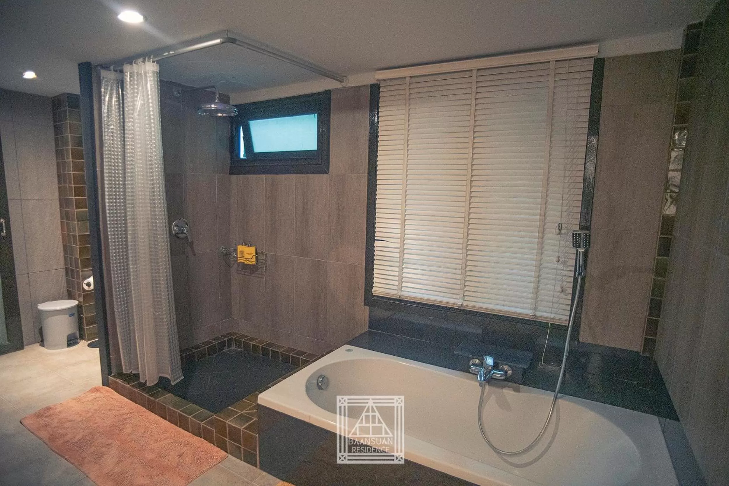 Bathroom in Baan Suan Residence เฮือนพักบ้านสวน