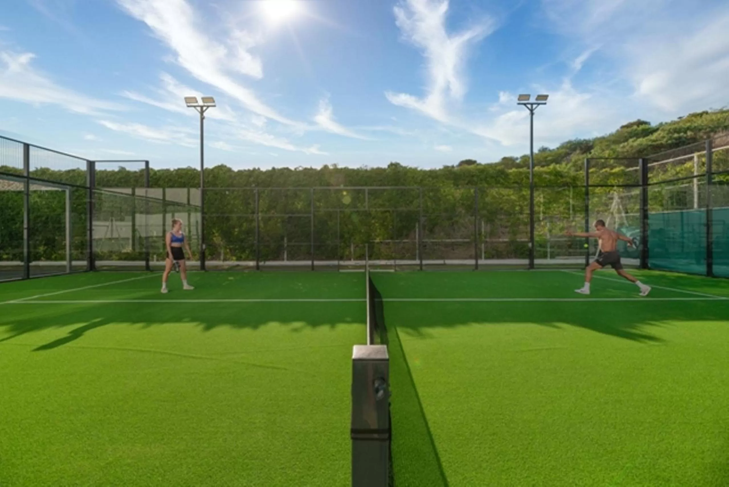 Tennis court in Napa Mermaid Hotel & Suites