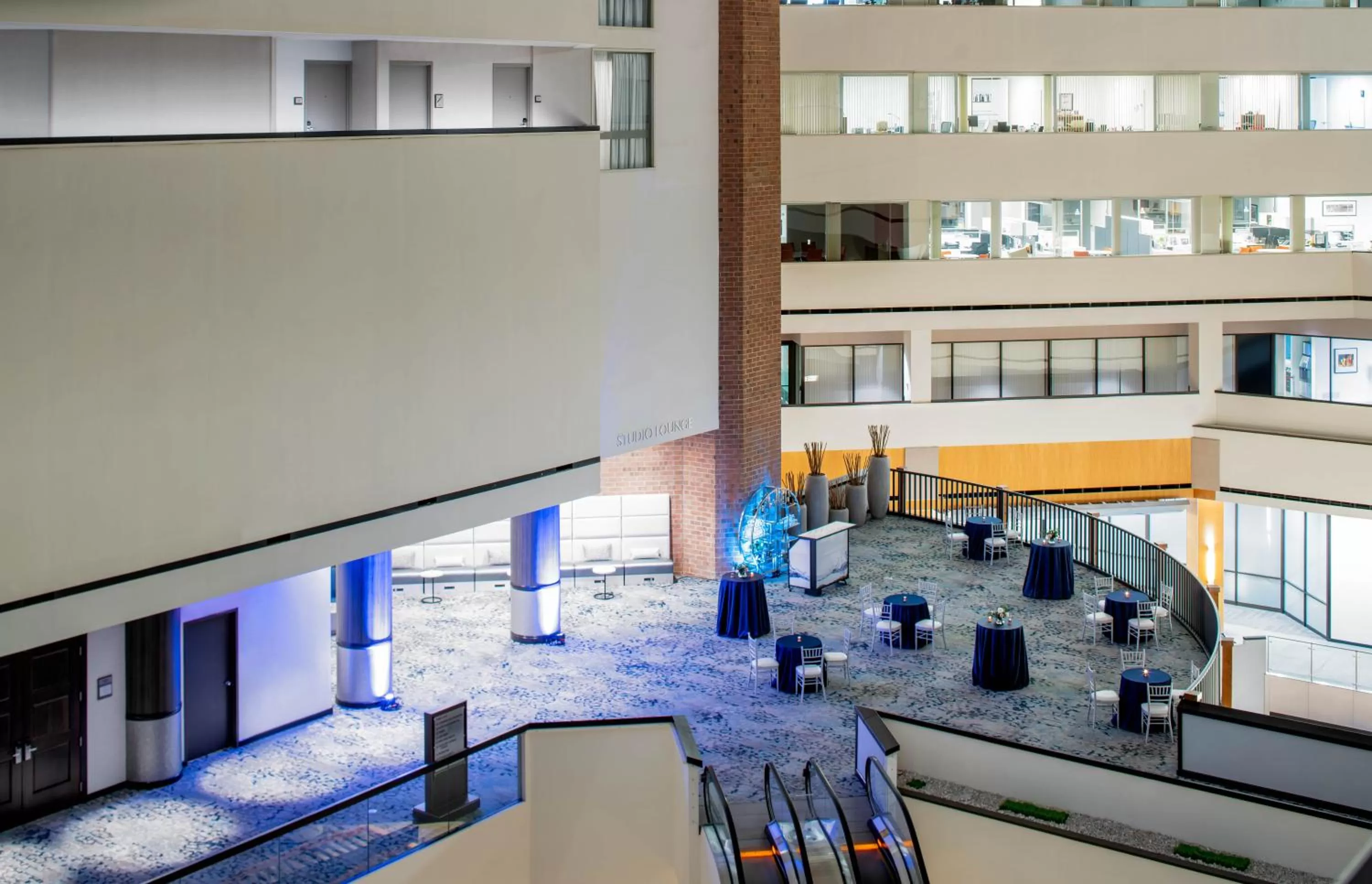 Area and facilities in Hyatt Regency Indianapolis