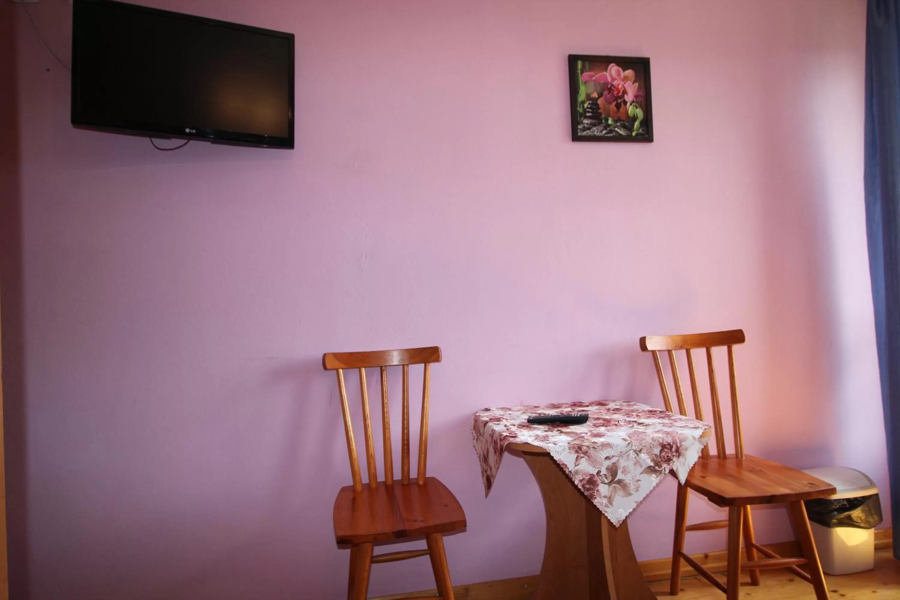 TV/Entertainment Center in DW U Wajdy