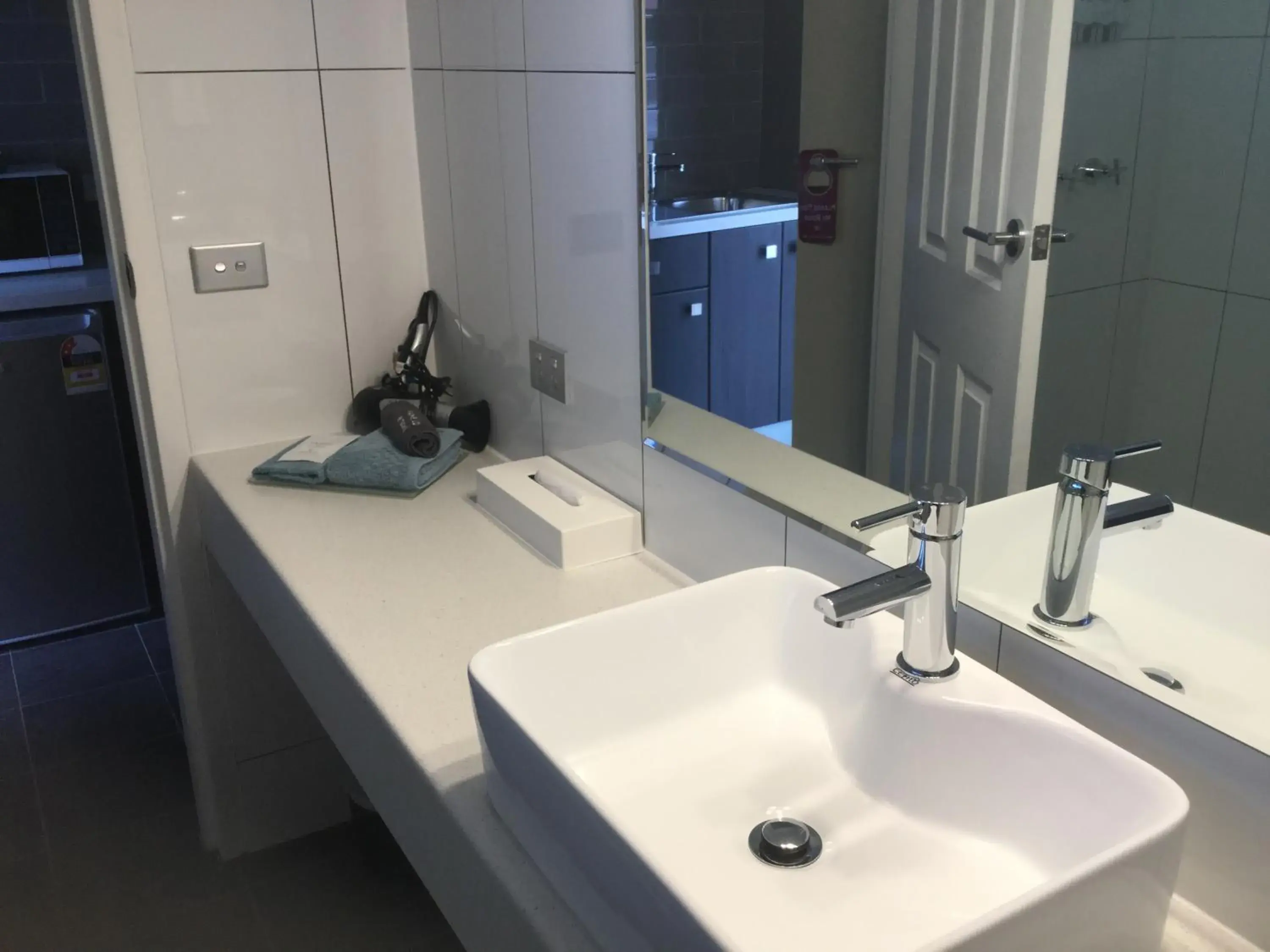 Deluxe Queen Room with Two Queen Beds in Albury Townhouse Motel Deluxe Queen Room with Two Queen Beds in Albury Townhouse Motel