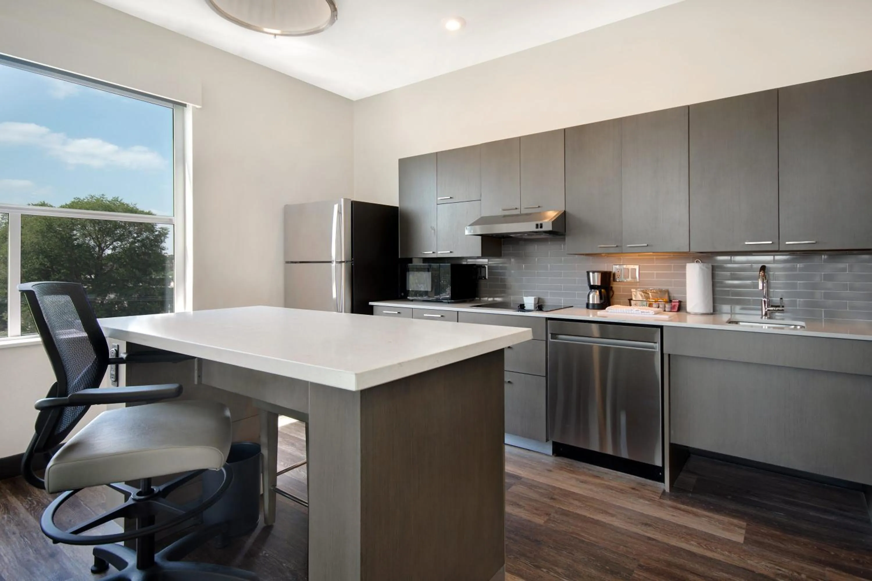 Kitchen or kitchenette in Hyatt House Mall Of America Msp Airport