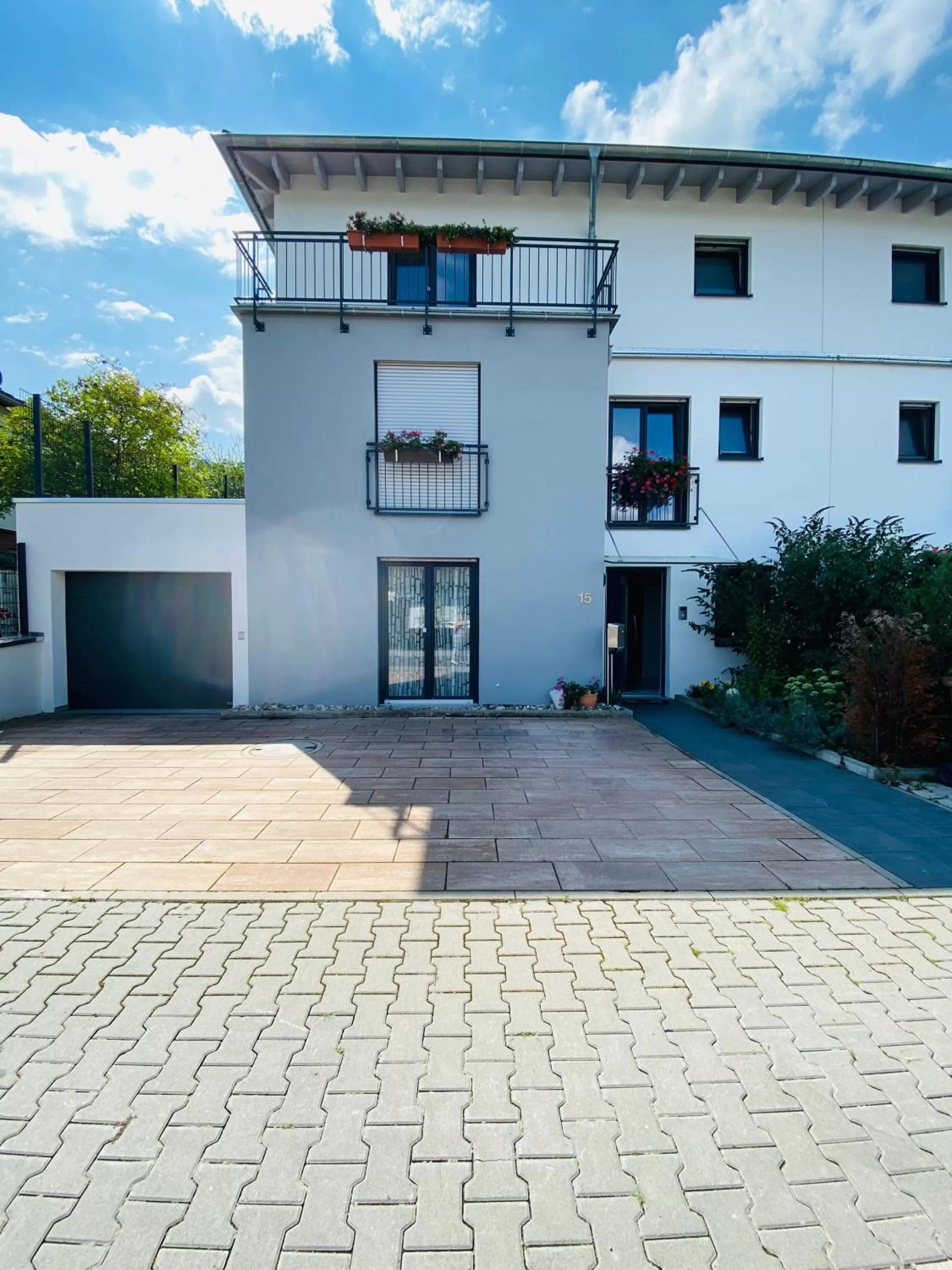 Facade/entrance in Moderne Wohnung im Rhein-Main-Gebiet