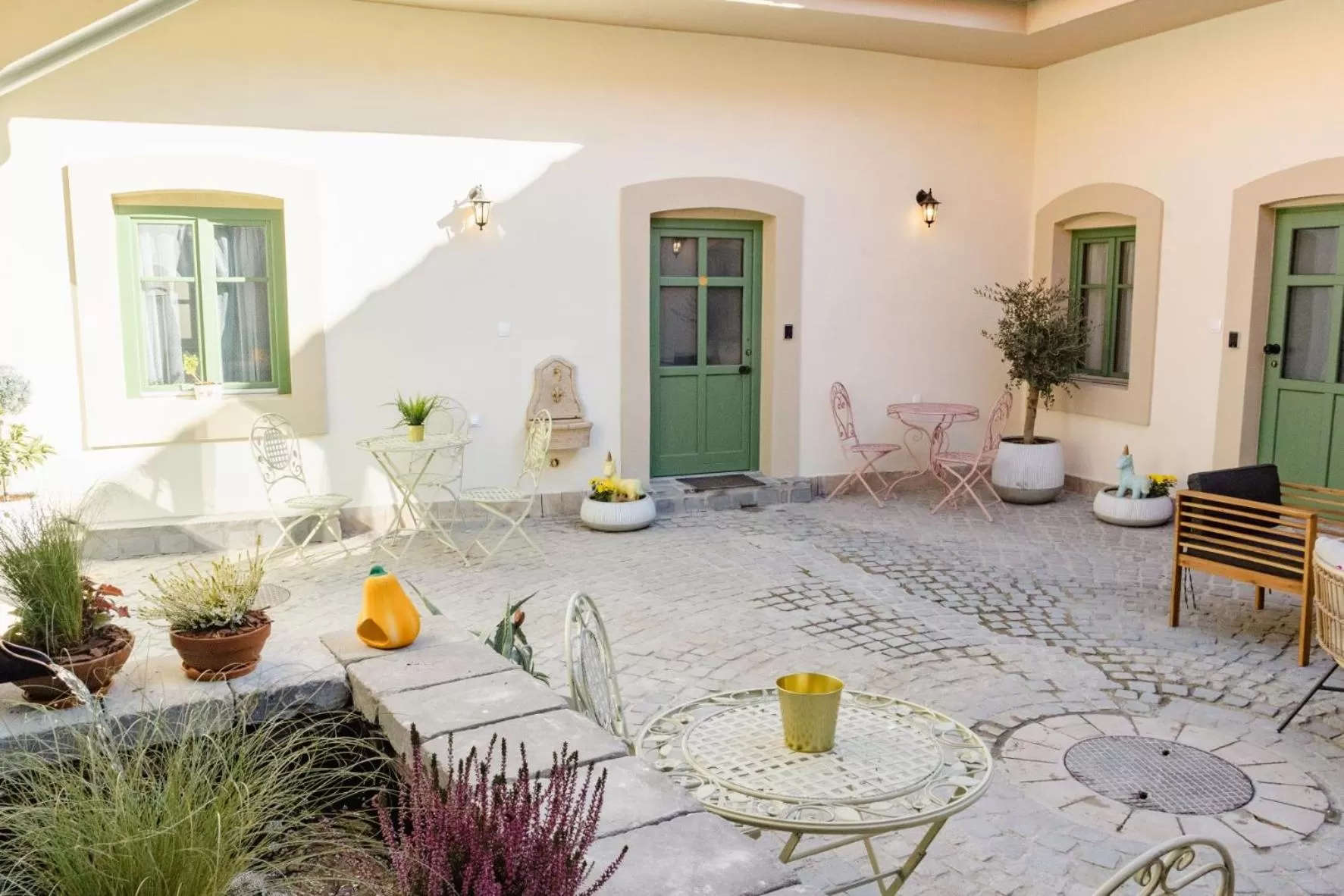 Inner courtyard view in Dunakavics XIII Apartman