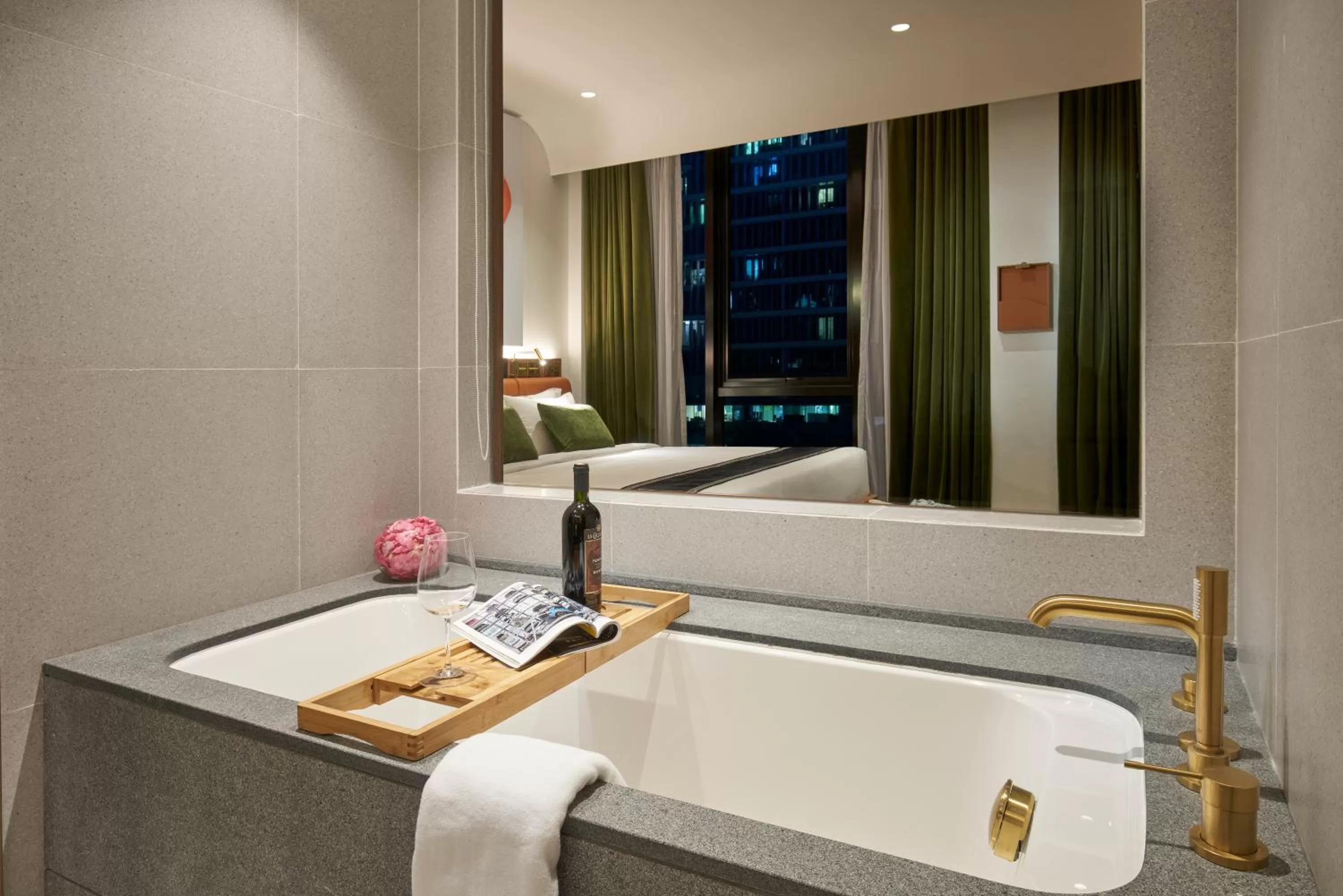 Bathroom, Bed in Citadines Connect City Centre Singapore