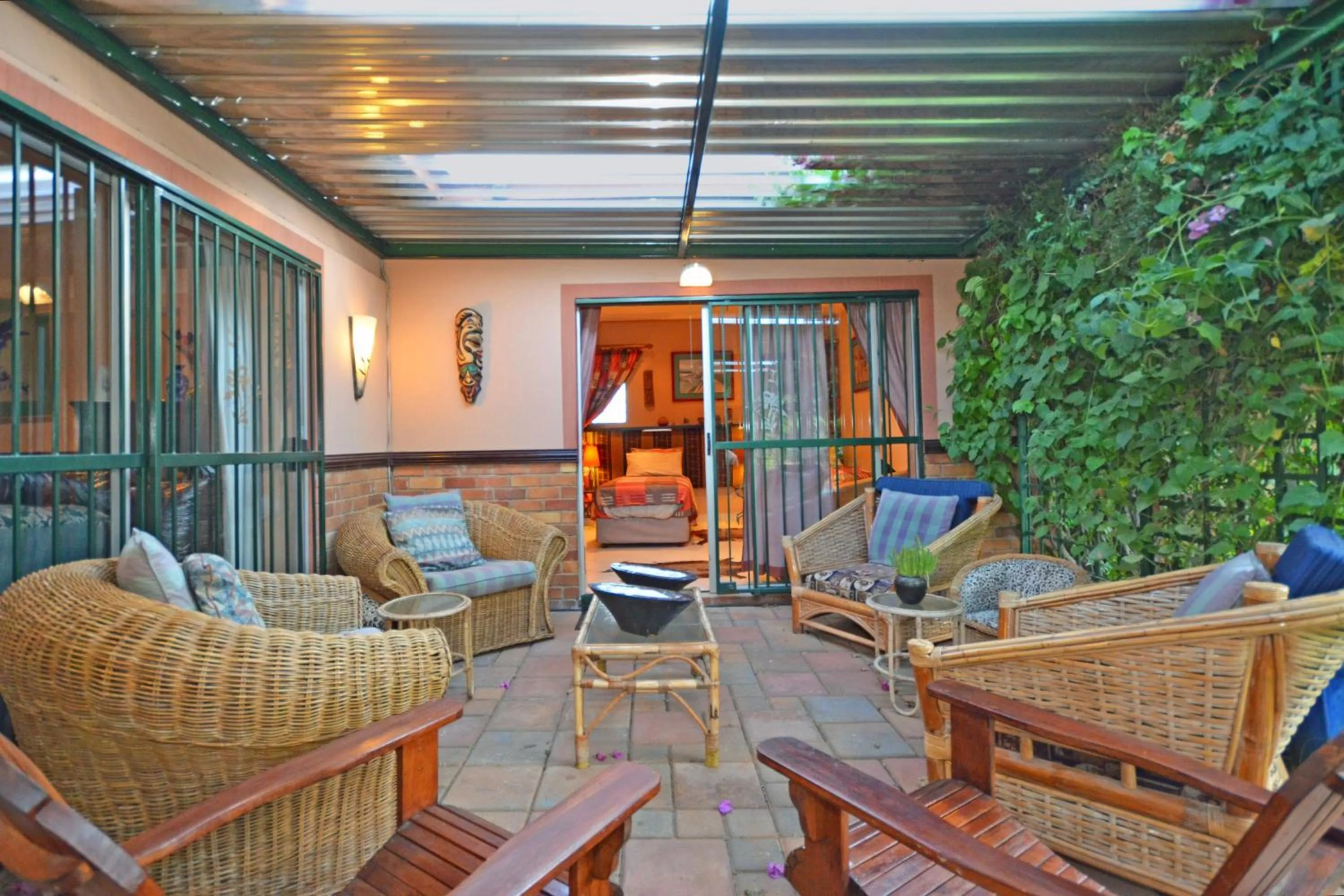 Patio in Cherry Tree Cottage B&B Linden