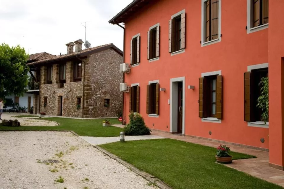 Property Building in B&B Corte Alfier