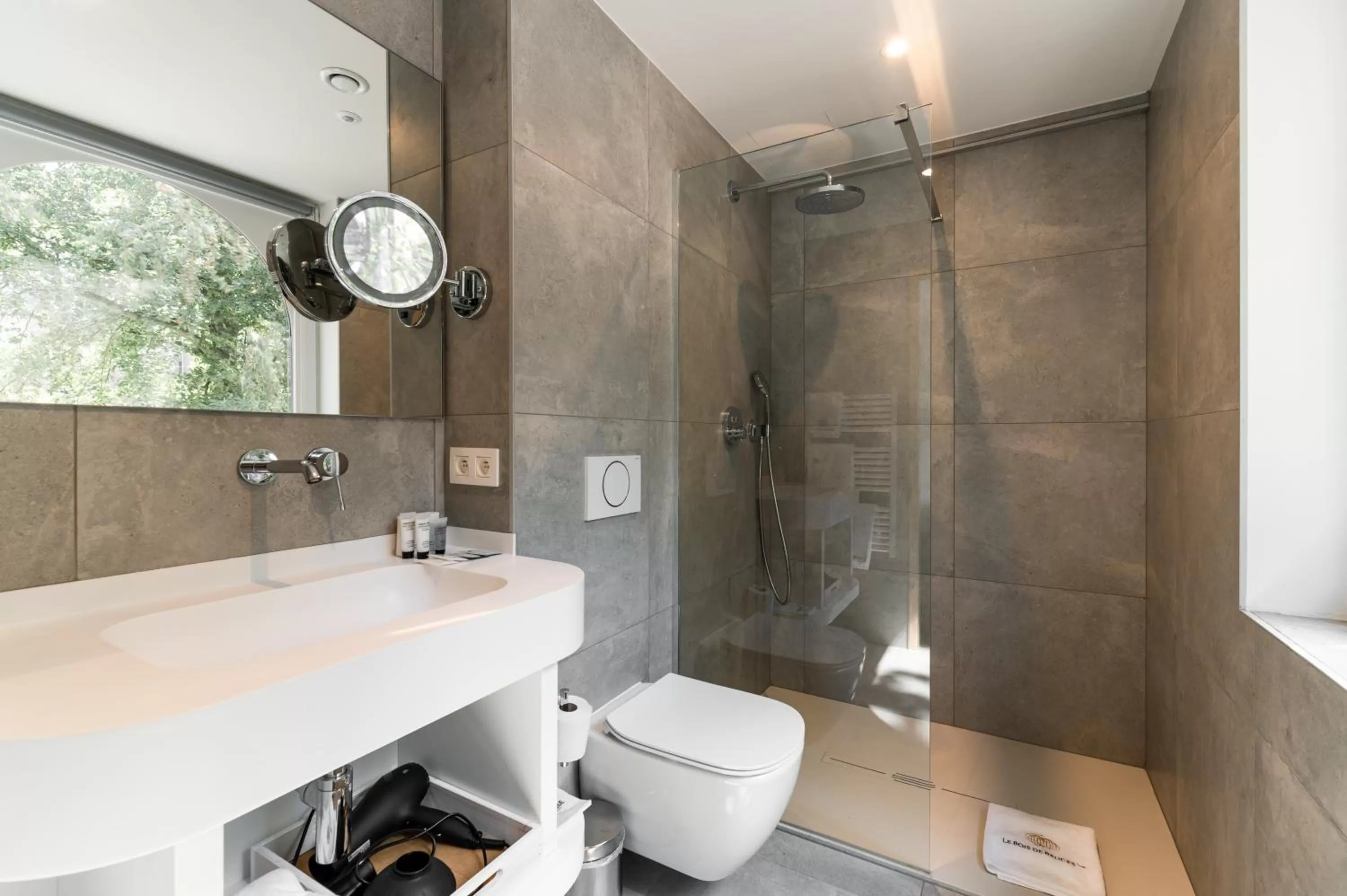 Bathroom in Hotel Le Bois De Bruges