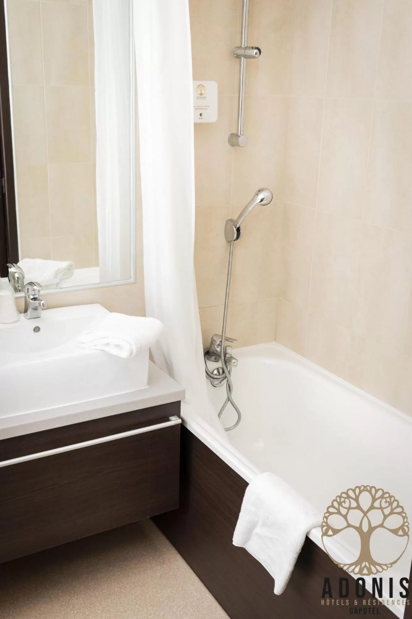 Bathroom, Bed in Adonis Gapotel