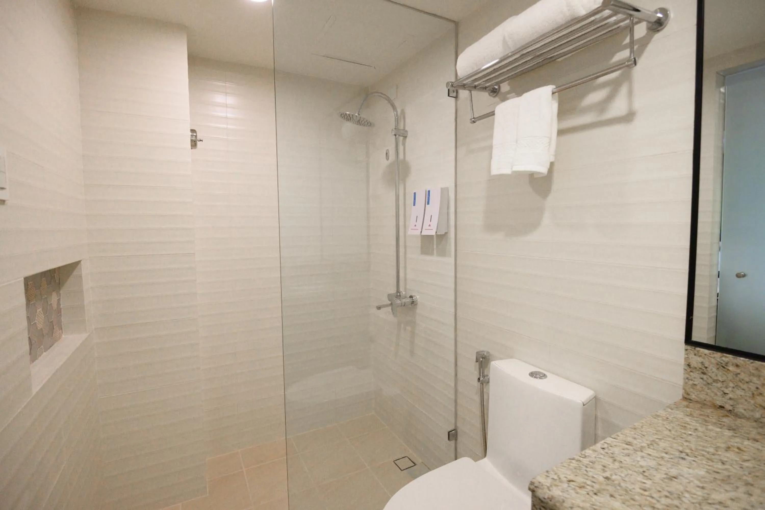 SureStay Plus by Best Western Cebu City