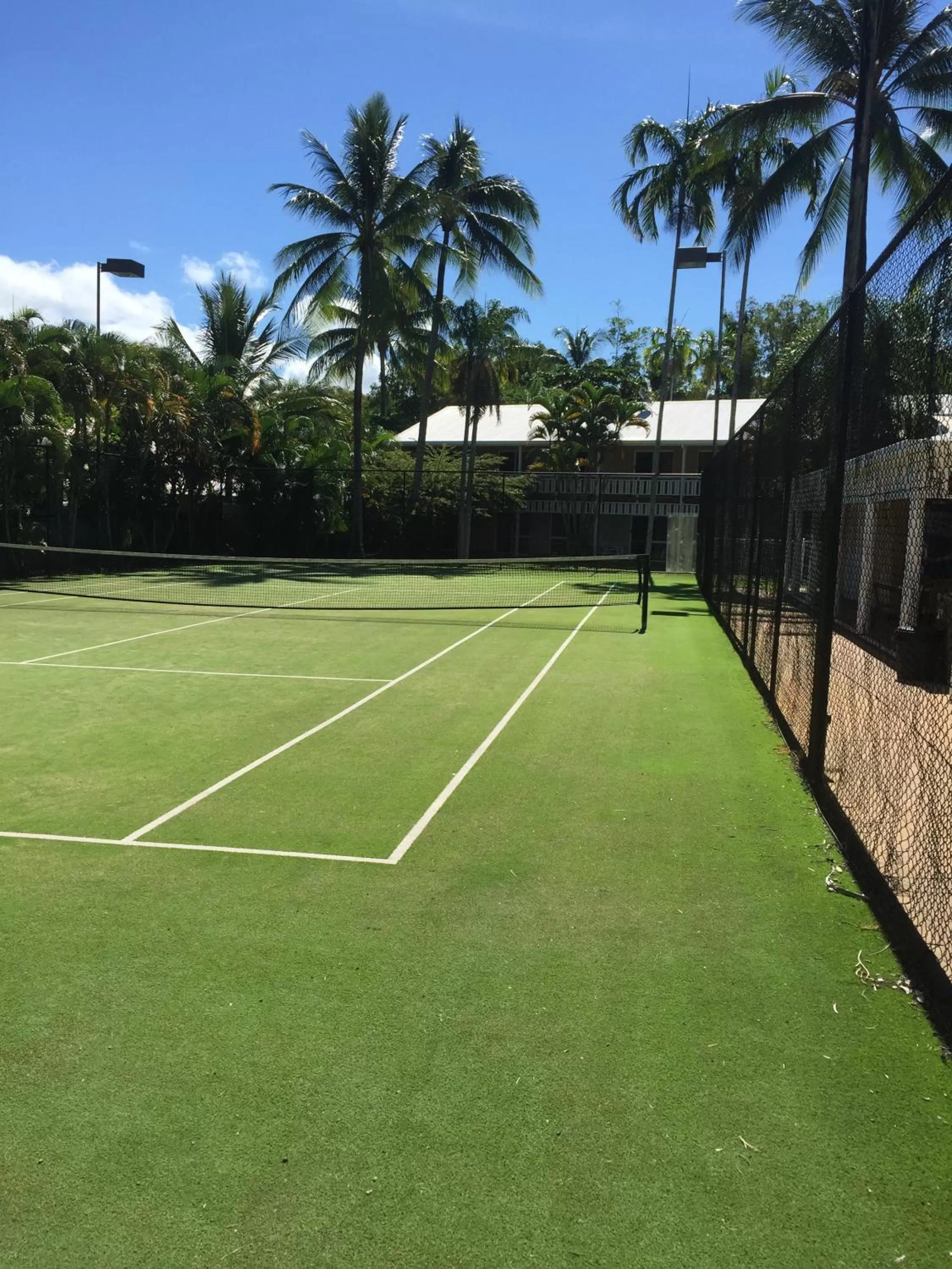 Tennis court in Nimrod Resort Apartments