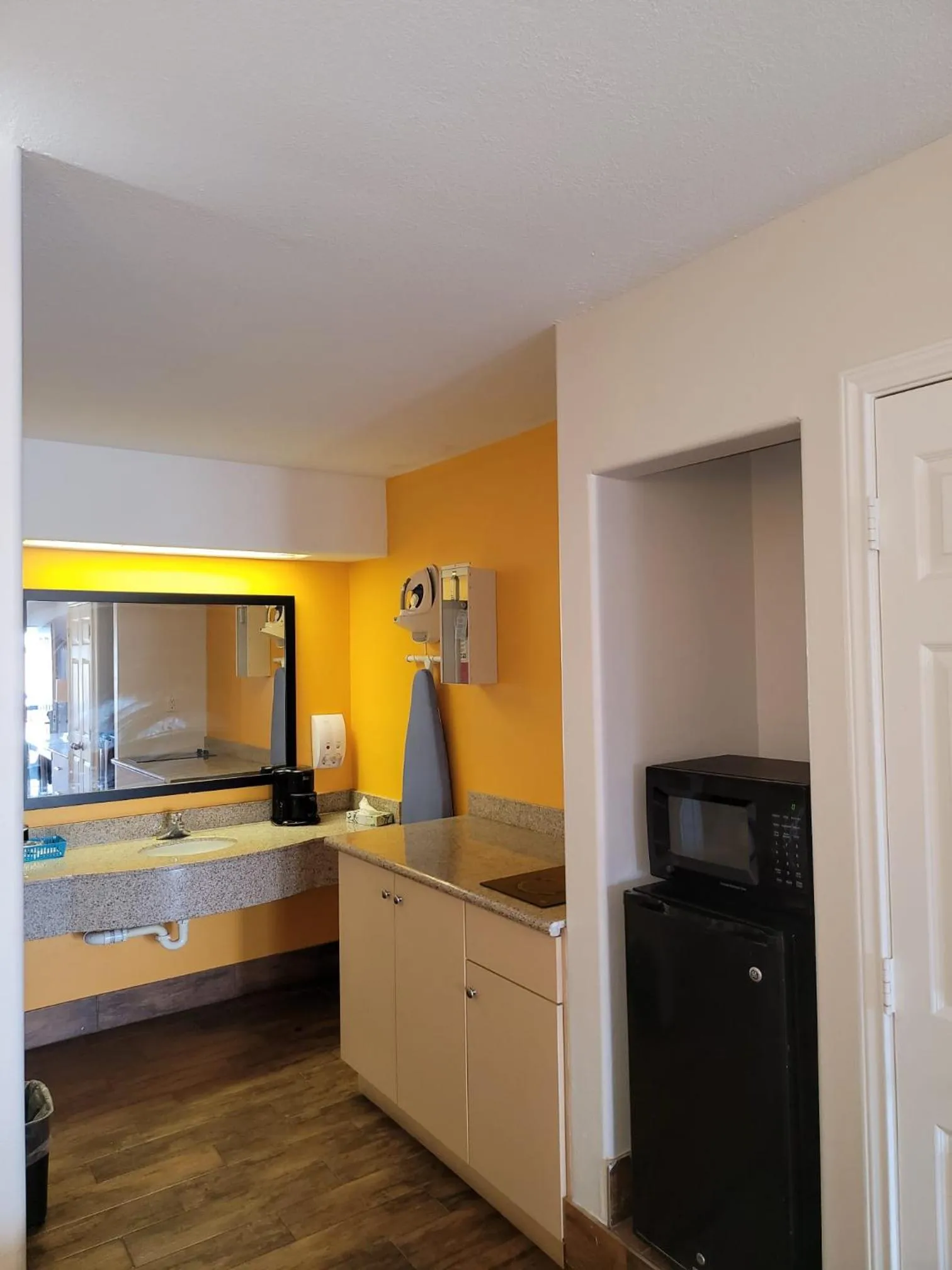 Texas Inn and Suites Raymondville