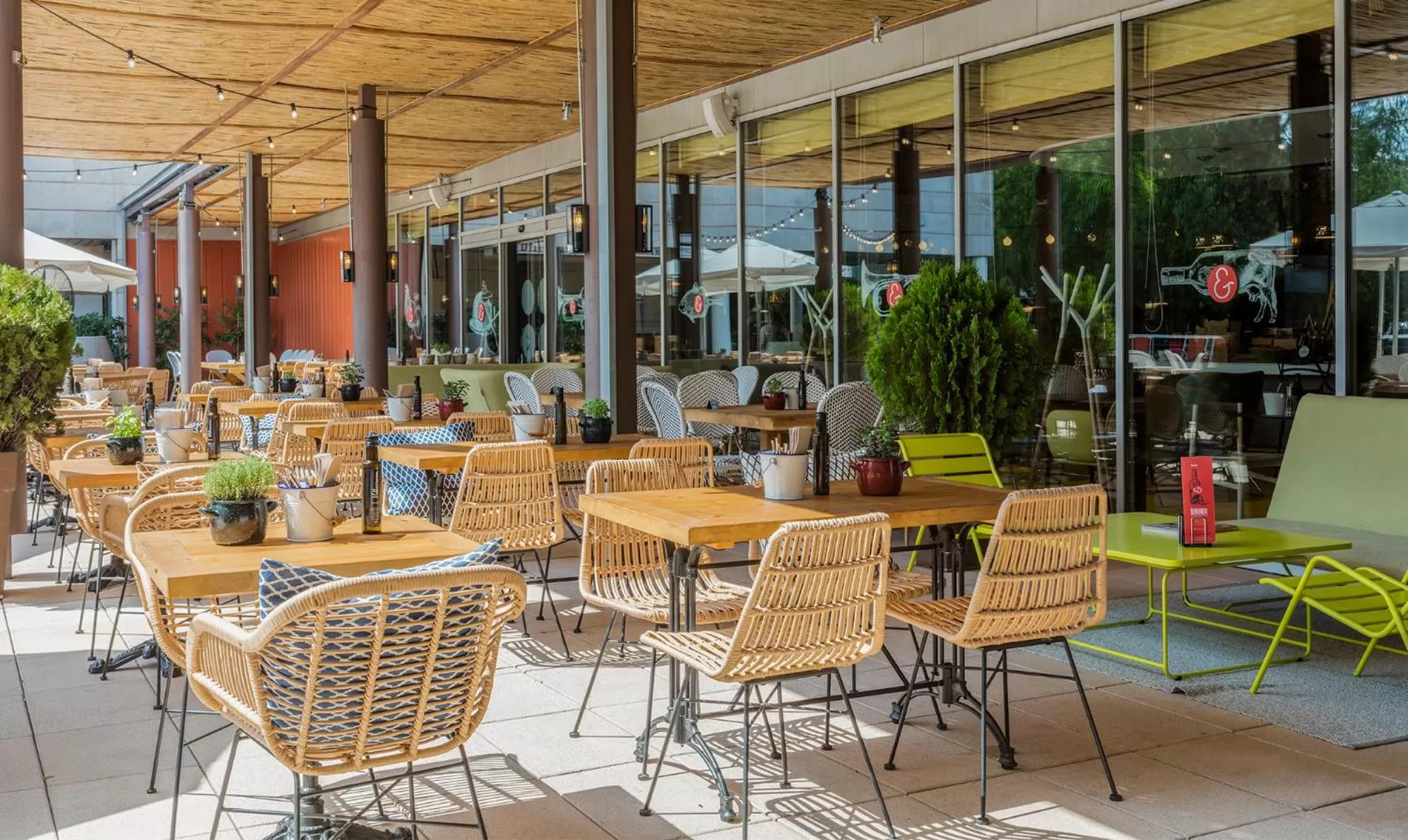 Patio in Novotel Barcelona Cornellà