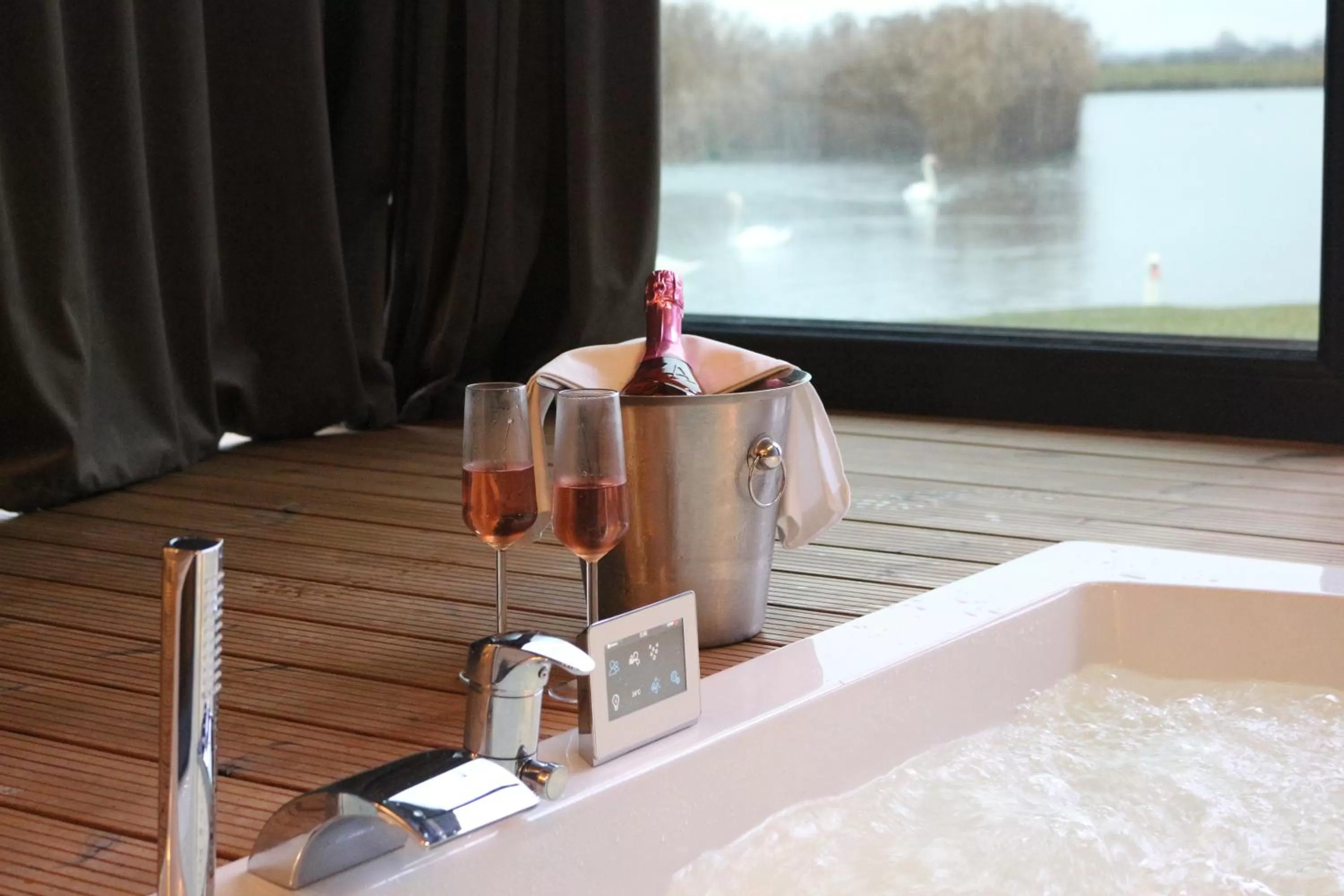 Hot Tub in Serenity Resort