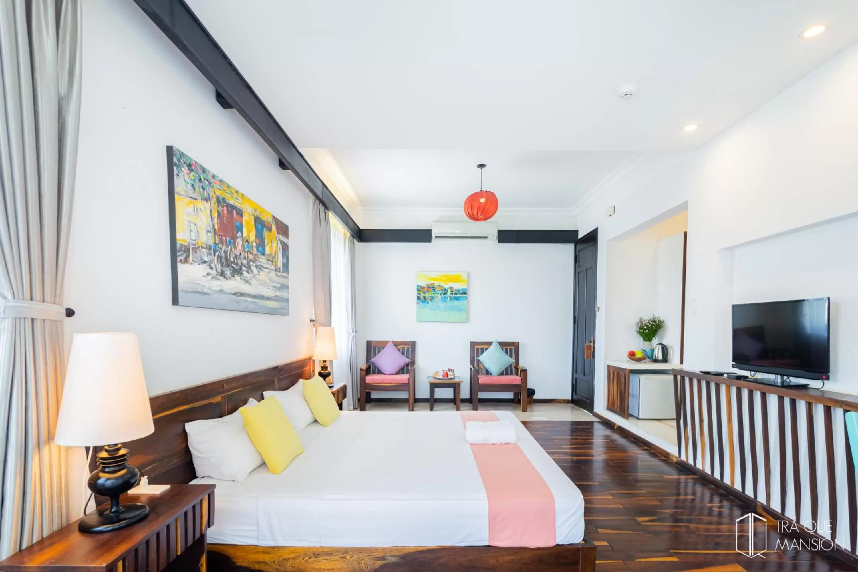 Photo of the whole room in Tra Que Mansion