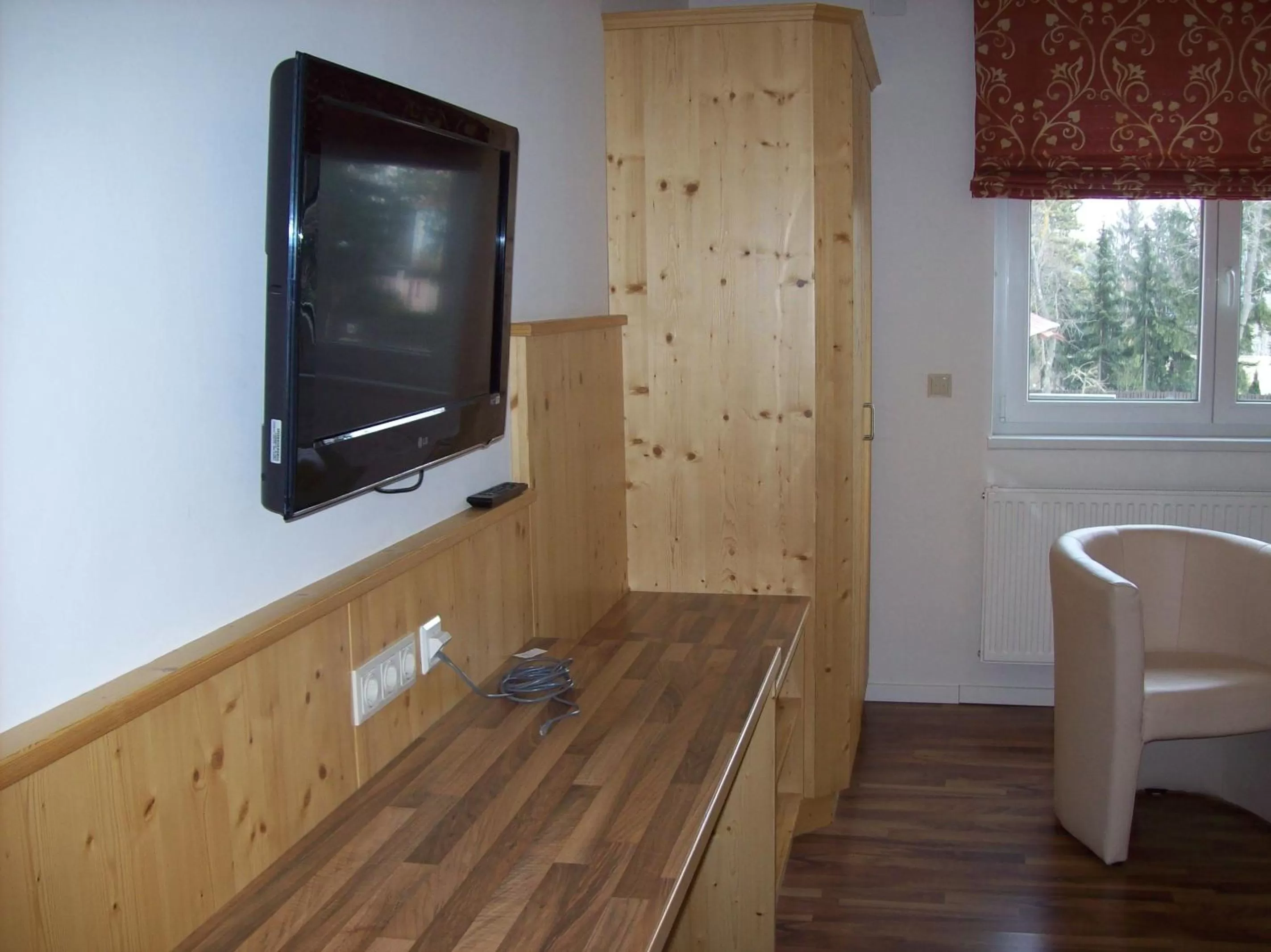 TV and multimedia in Hubertushof Fromwald Hotel und Gasthof