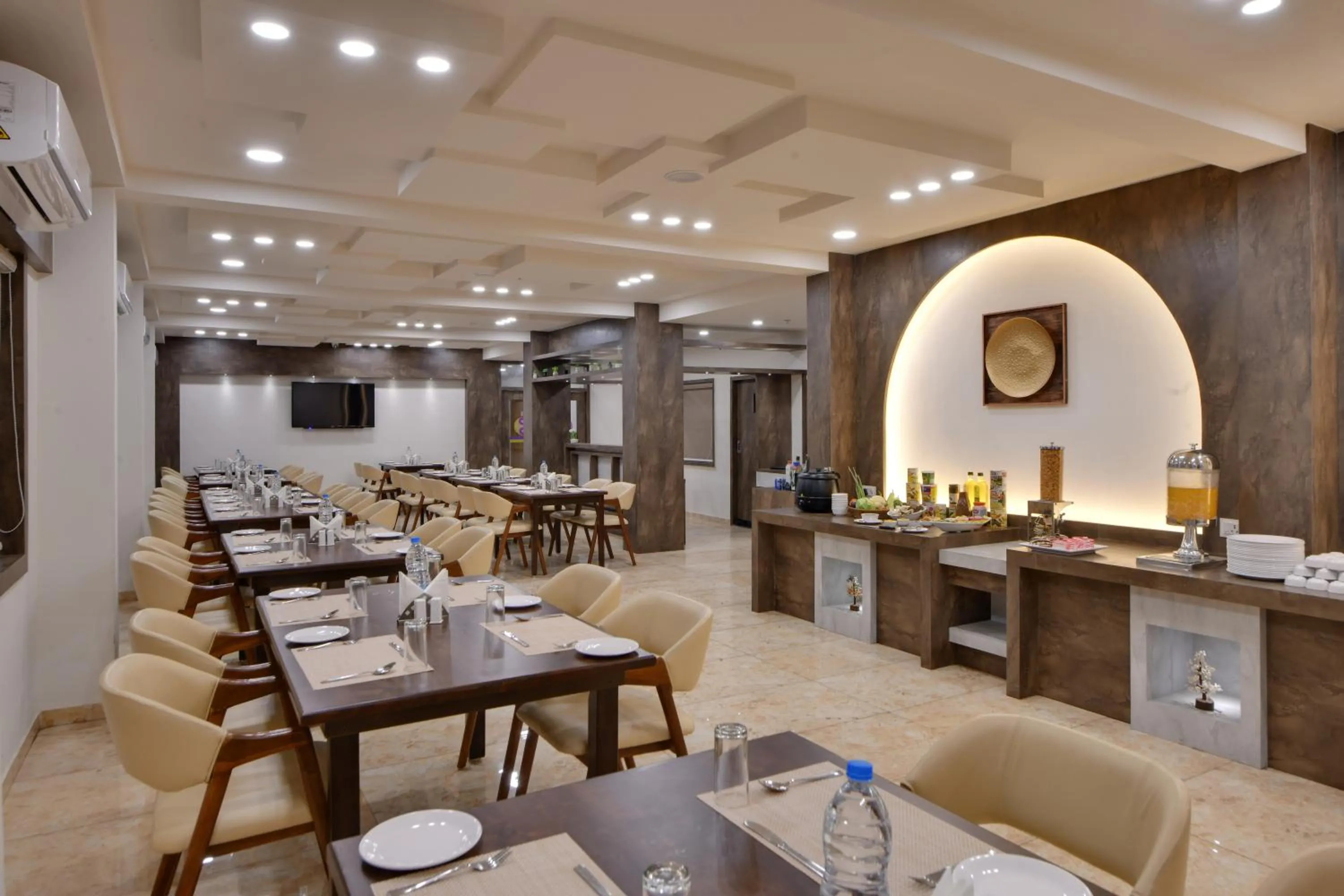 Click Hotel Tulsi Jamnagar 7 mins from Reliance Industrial Township