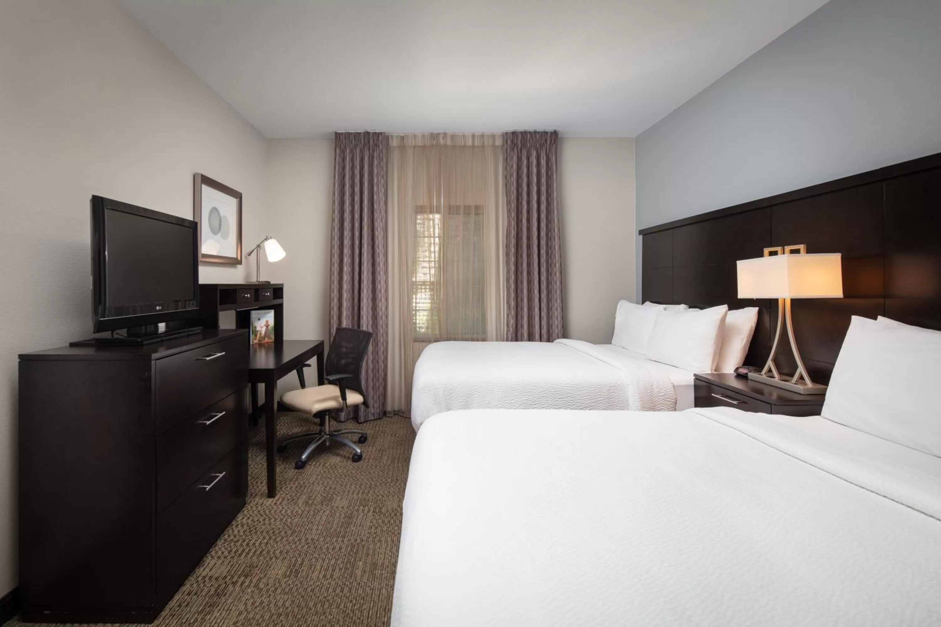 Bedroom, Bed in Staybridge Suites Fairfield Napa Valley Area by IHG