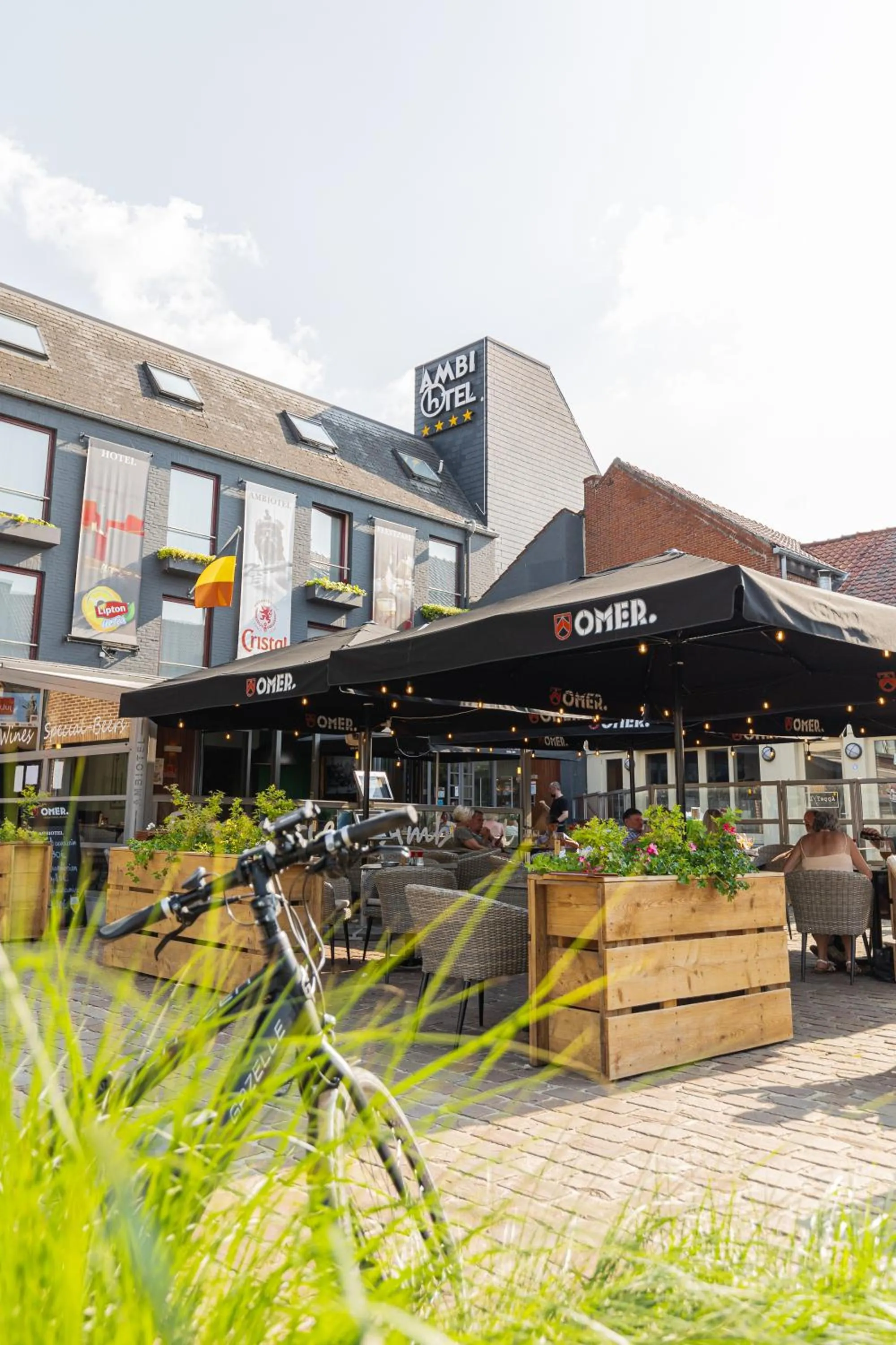 Property building in Hotel Ambiotel