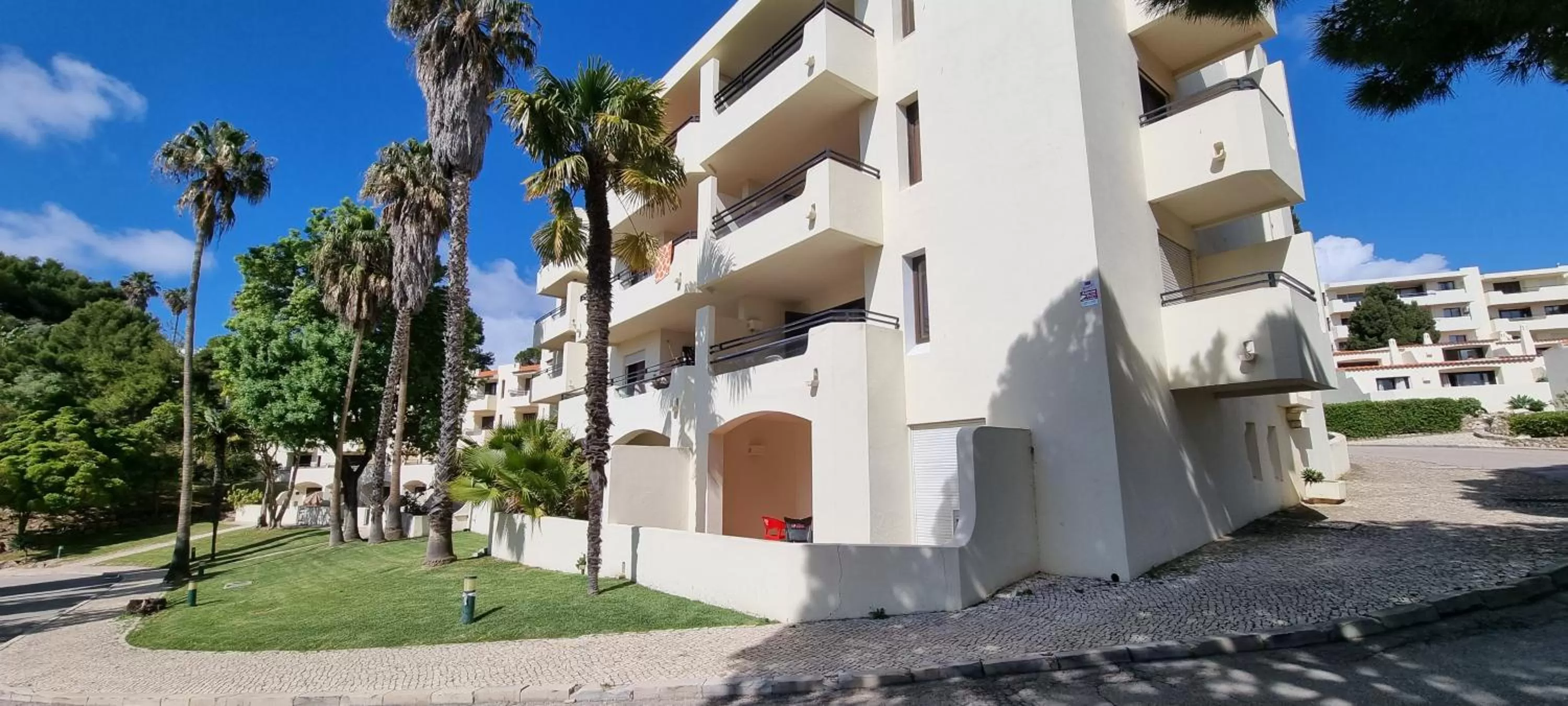 Albufeira Jardim by Umbral