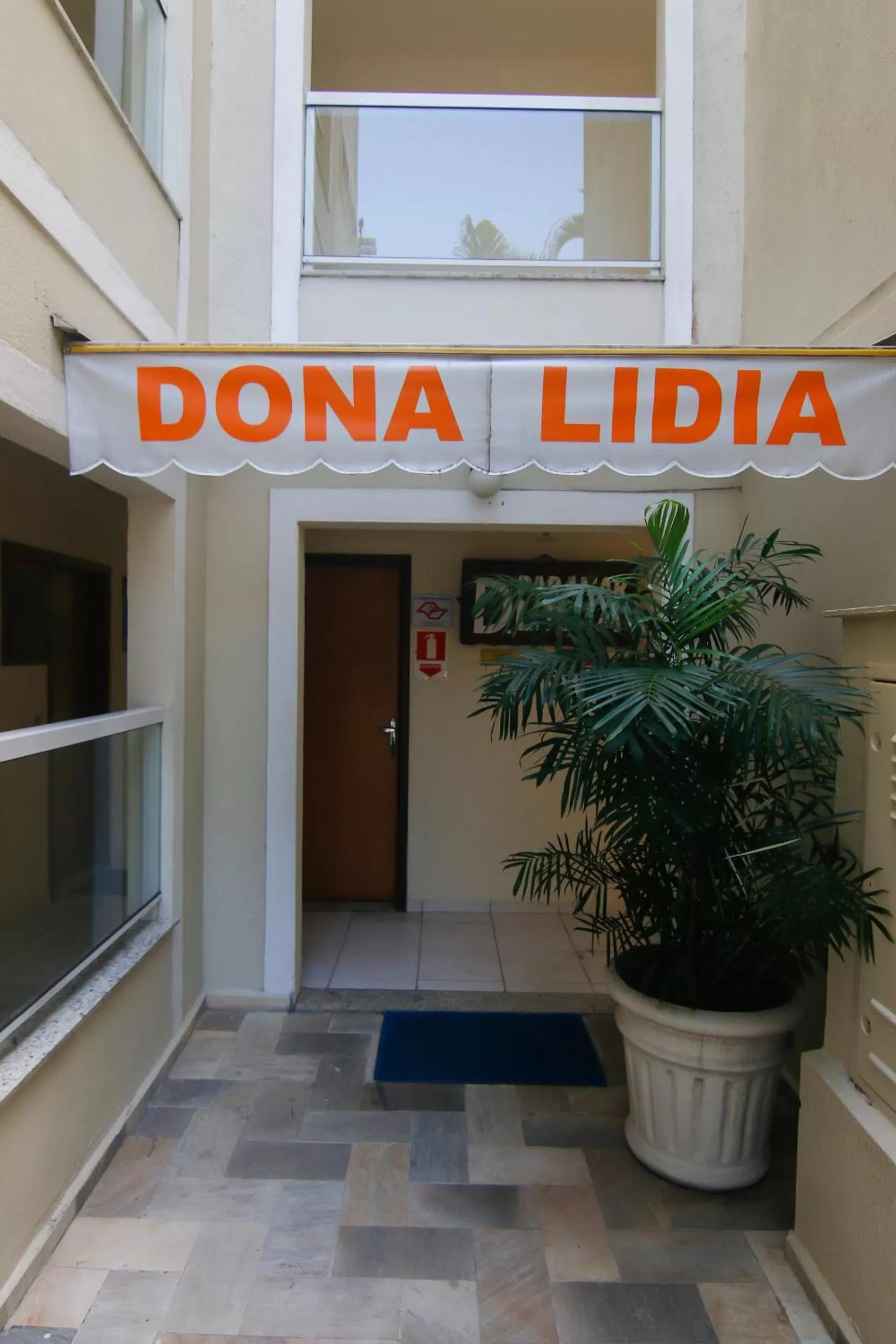 Apartment with Pool View  in Paramar