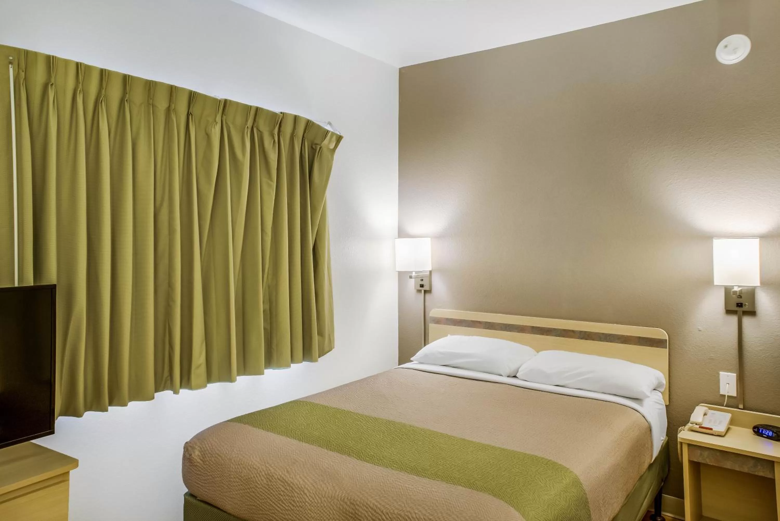 Property building in Motel 6 Fishers, In - Indianapolis