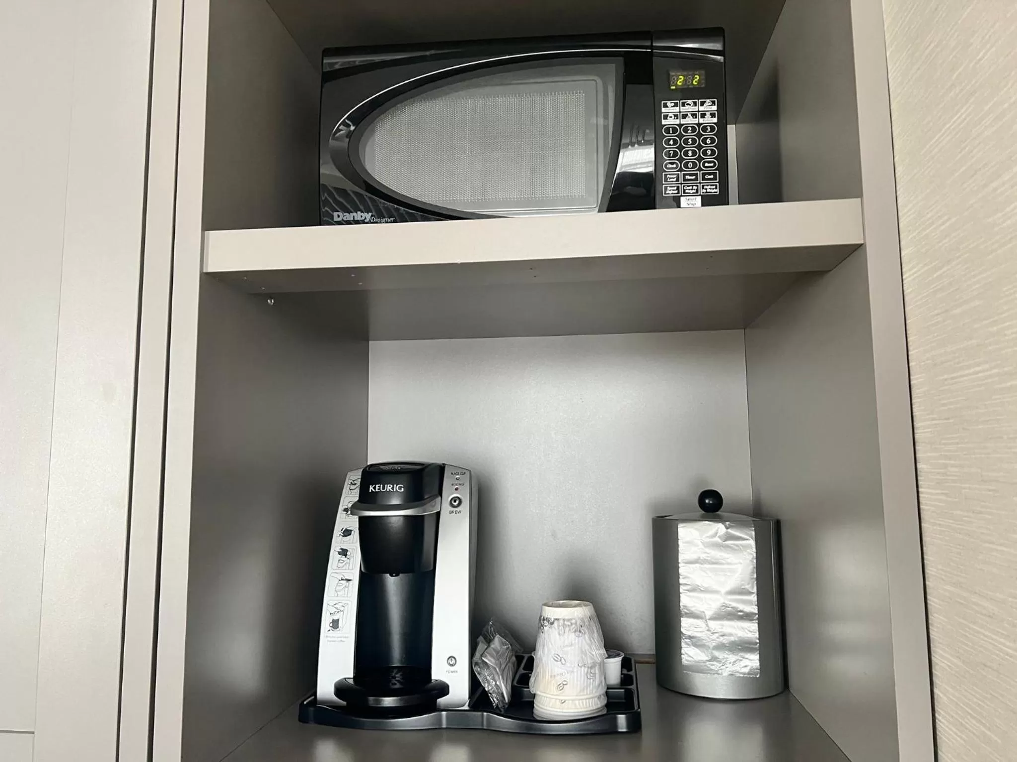 Photo of the whole room in Holiday Inn Toronto Airport East by IHG