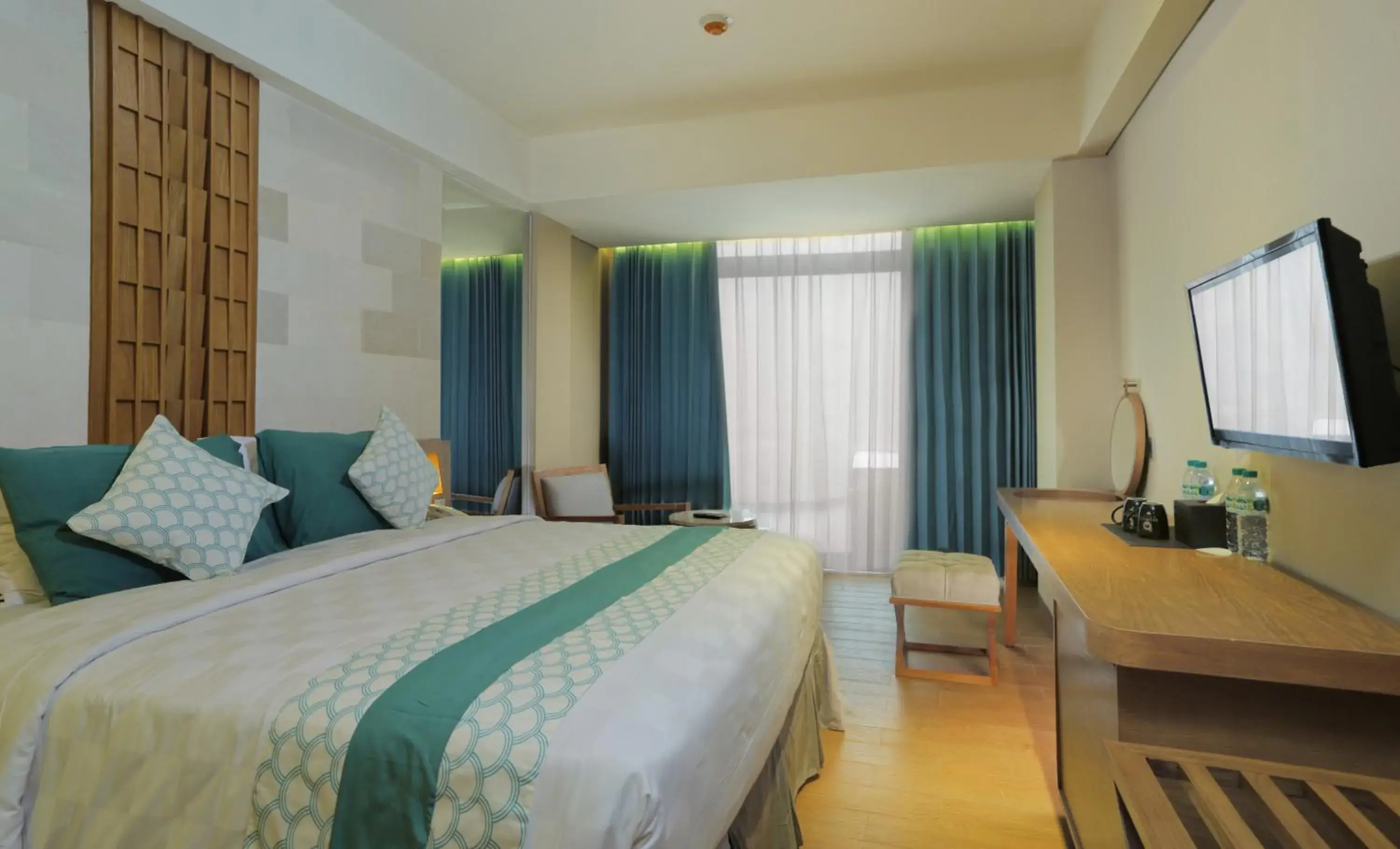 Deluxe Double or Twin Room in Bedrock Hotel Kuta Deluxe Double or Twin Room in Bedrock Hotel Kuta