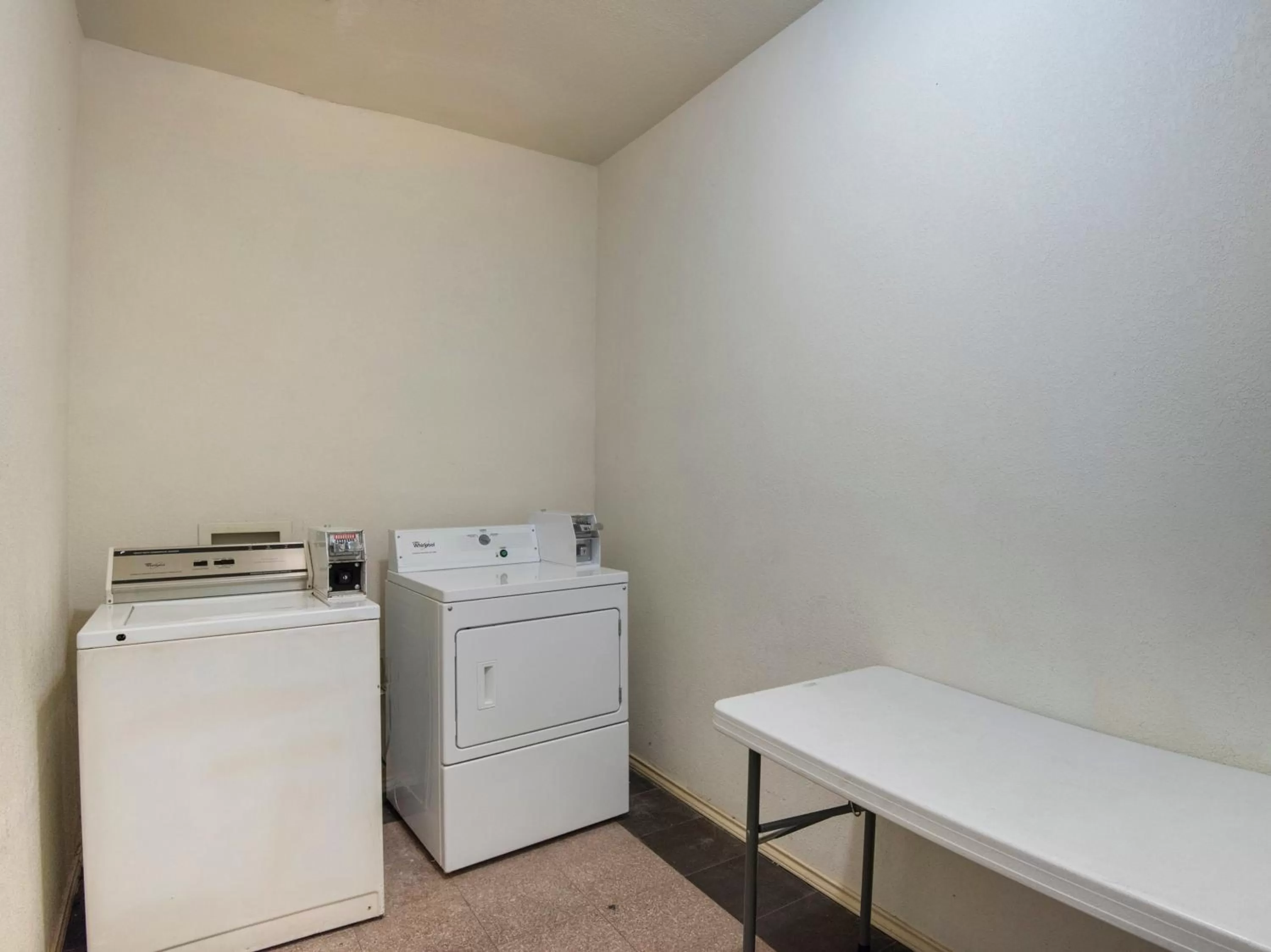 Area and facilities in Baymont by Wyndham Houston Brookhollow