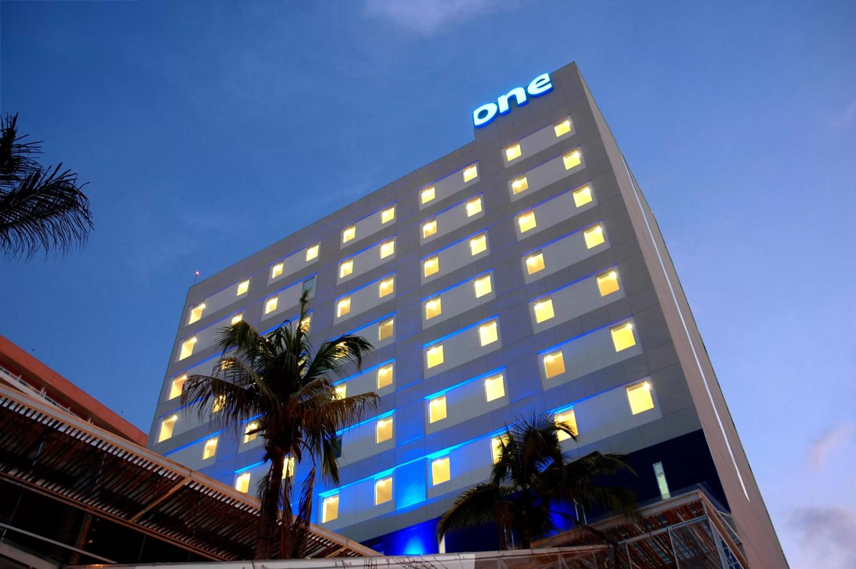 Superior Room, 1 Queen, 1 Twin in One Acapulco Costera