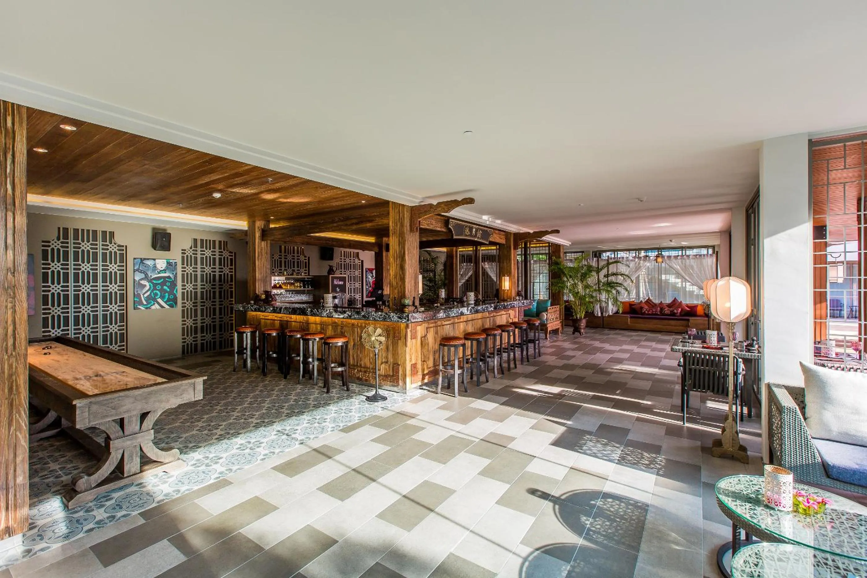 Restaurant/places to eat in MAI HOUSE Patong Hill