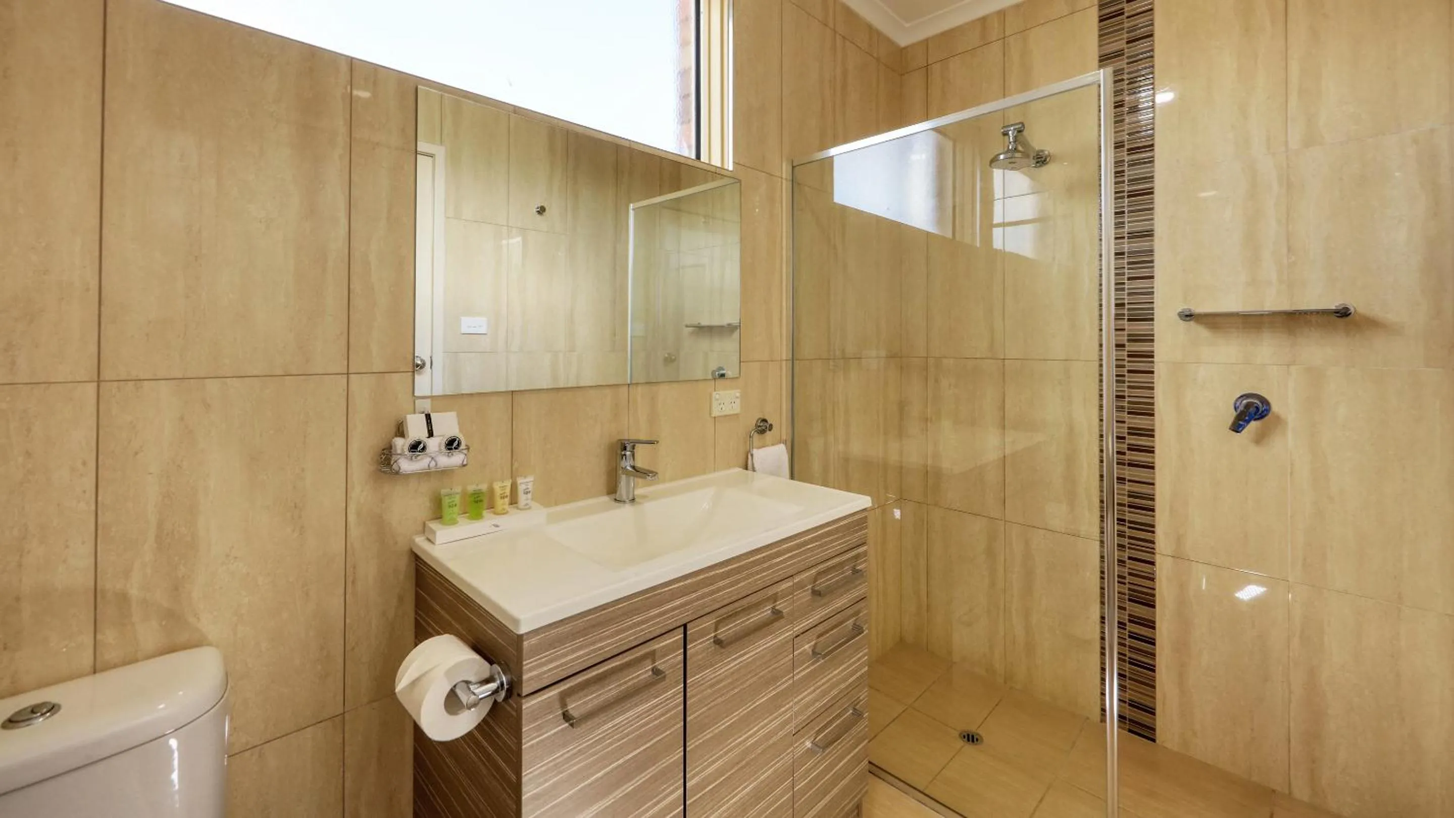 Bathroom in Quality Inn Swan Hill