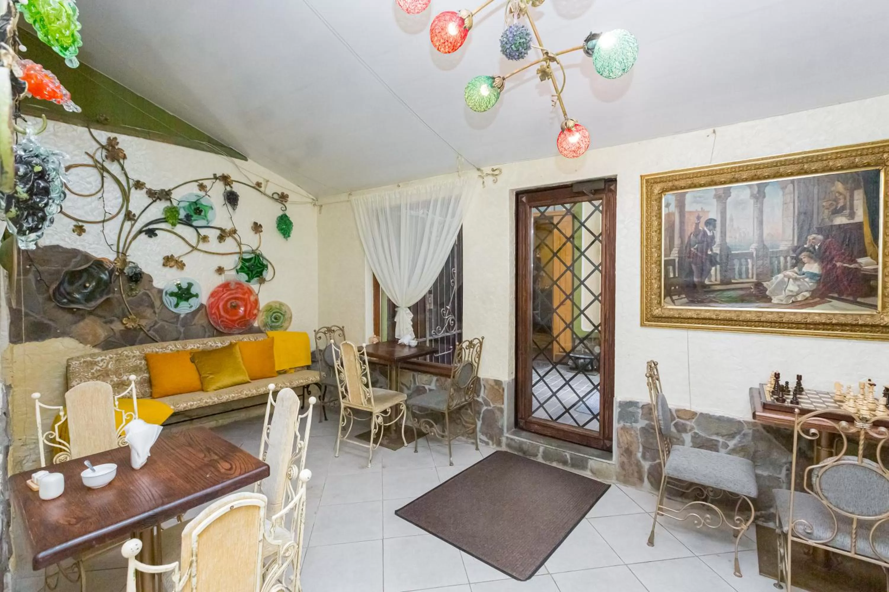 Seating Area in Staryi Krakiv