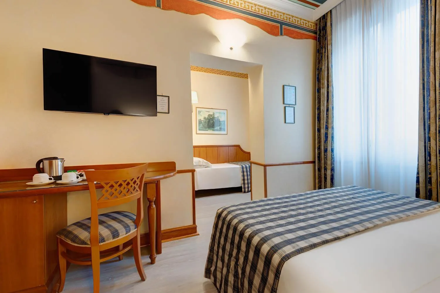 Photo of the whole room, Bed in Hotel Amalfi