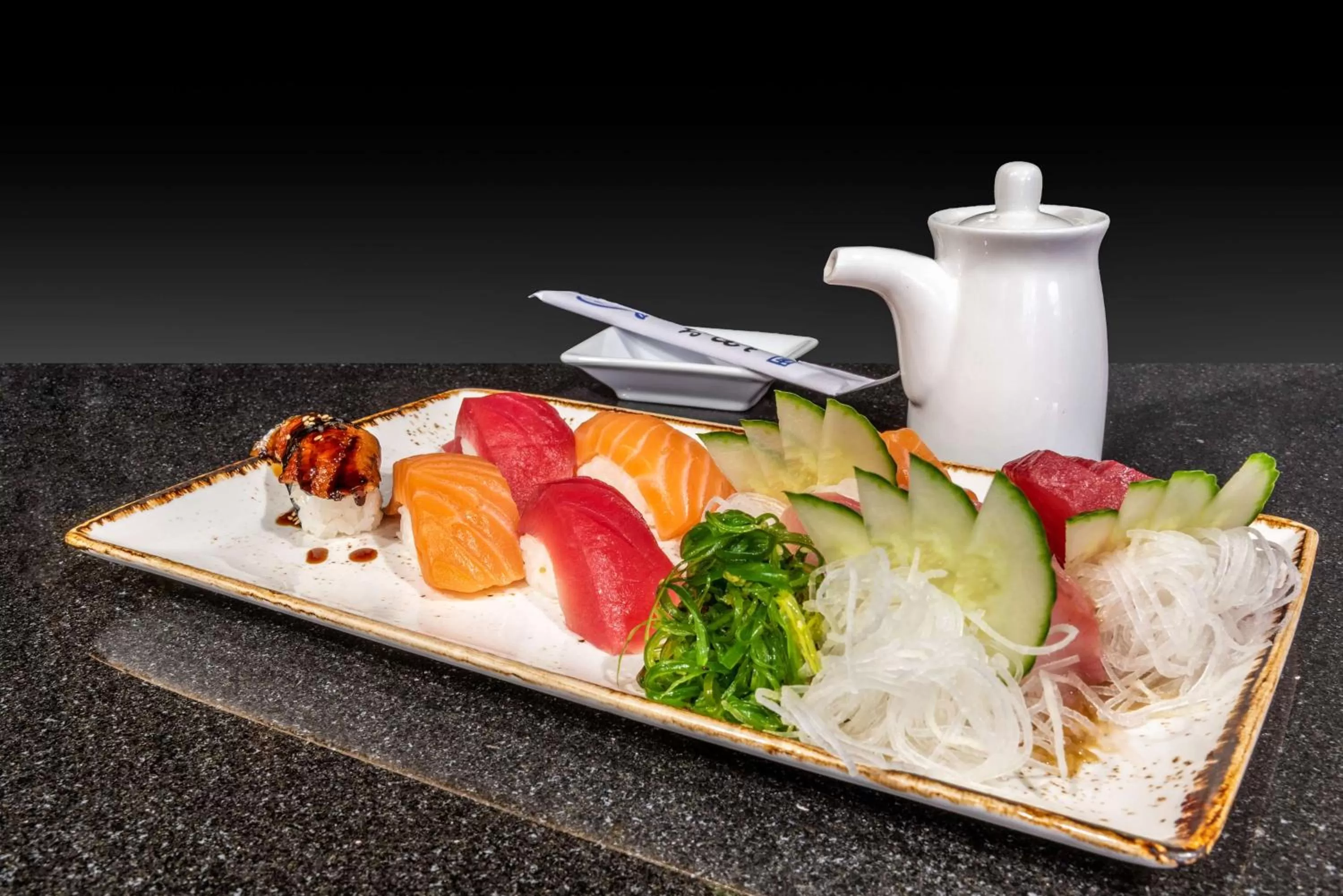 Restaurant/places to eat in Hilton Alexandria Mark Center