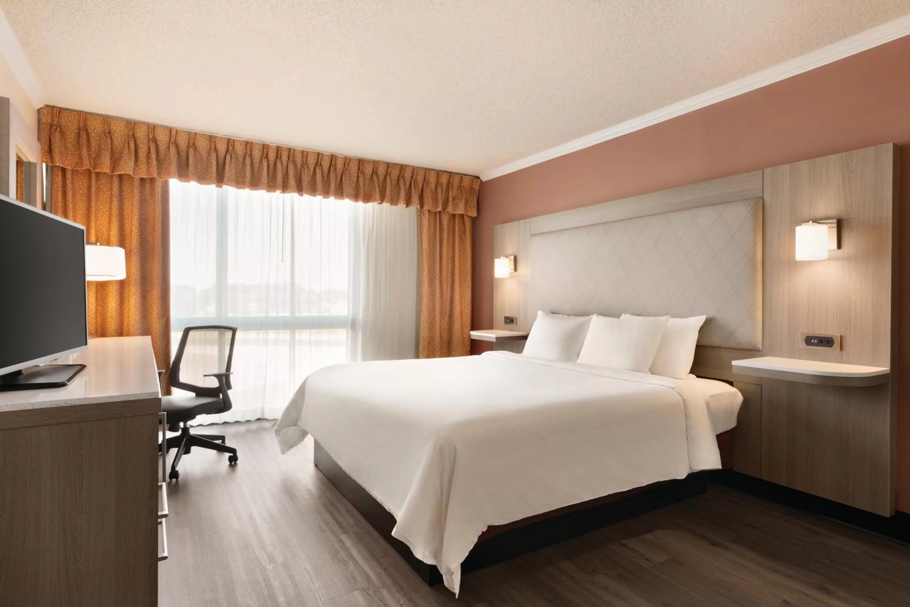 Bed in Radisson Hotel Lenexa Overland Park