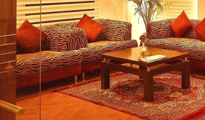 Living room in Hotel Hindusthan International, Varanasi