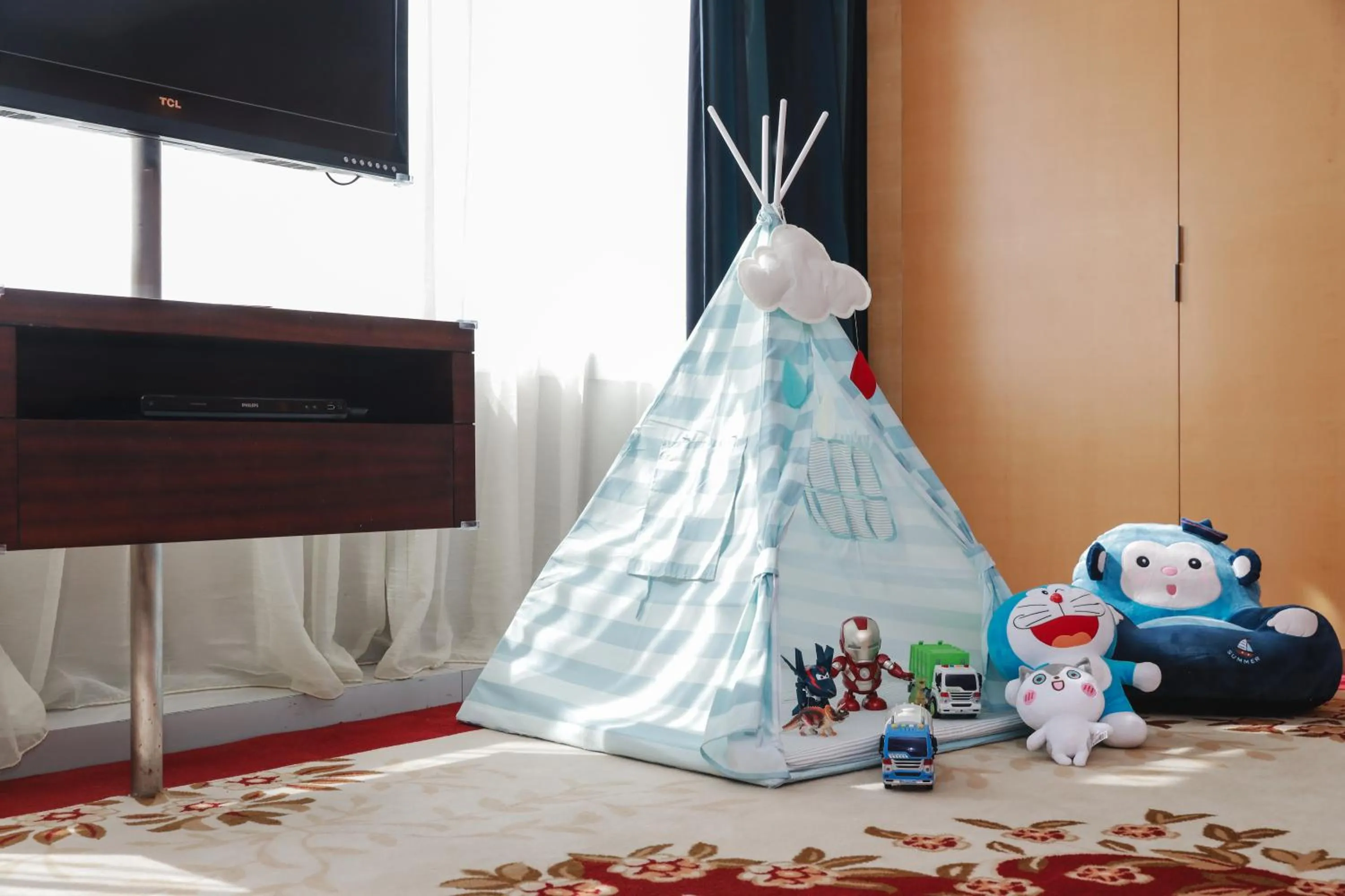 children in The Longemont Shanghai