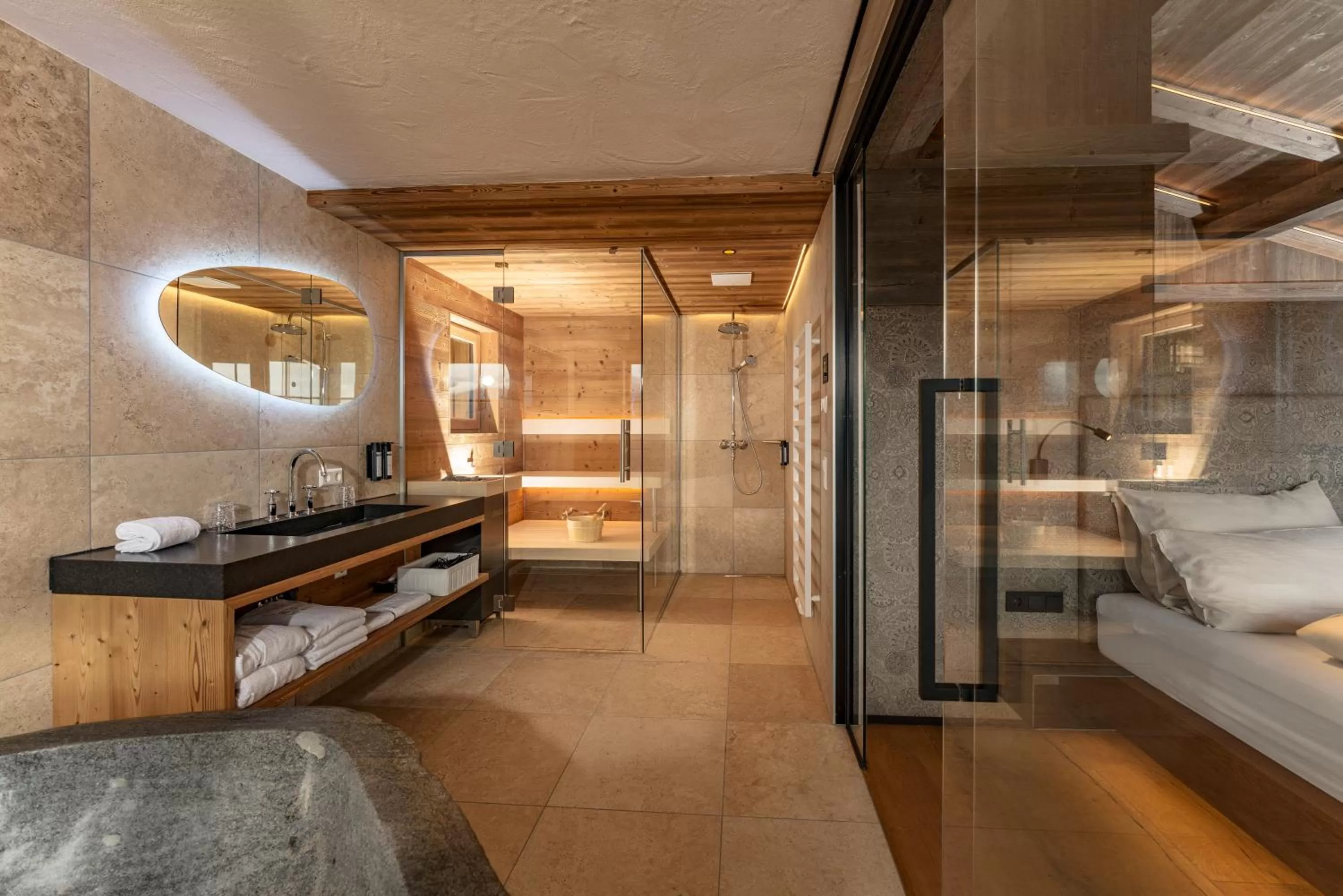 Shower, Bed in Almwelt Austria