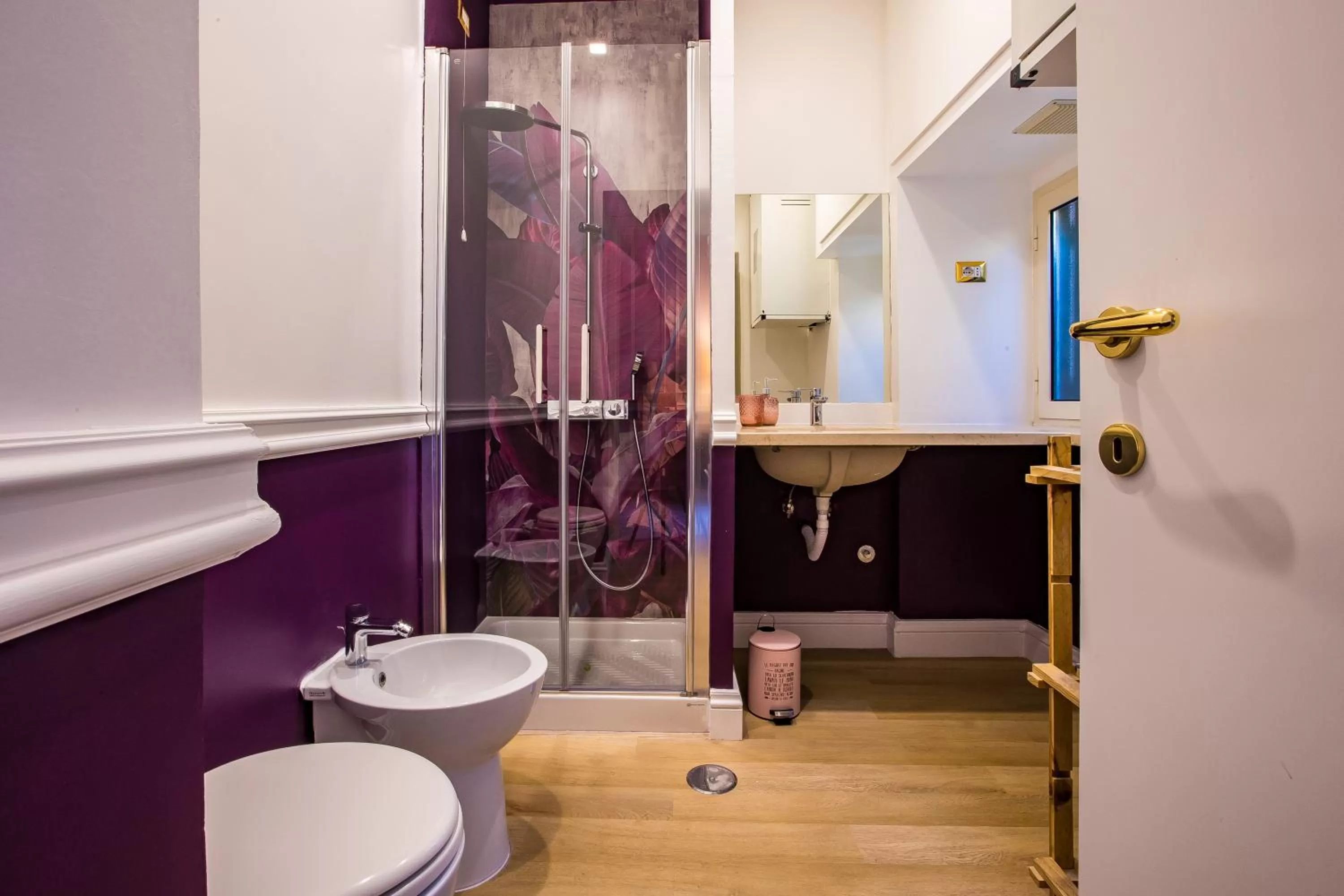 Shower in Hold Rome - Luxury Suites