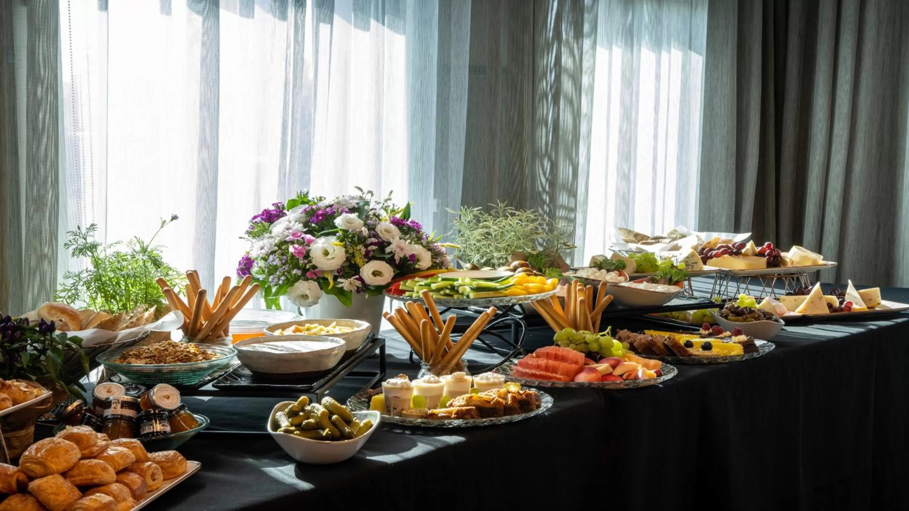 Meeting/conference room in Crowne Plaza Tel Aviv City Center by IHG