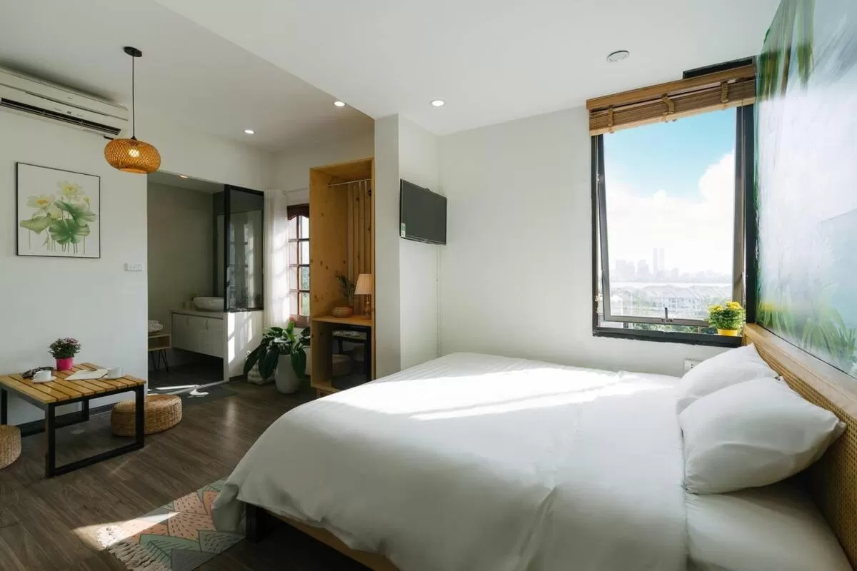 Photo of the whole room, Bed in Eden Westlake Hotel