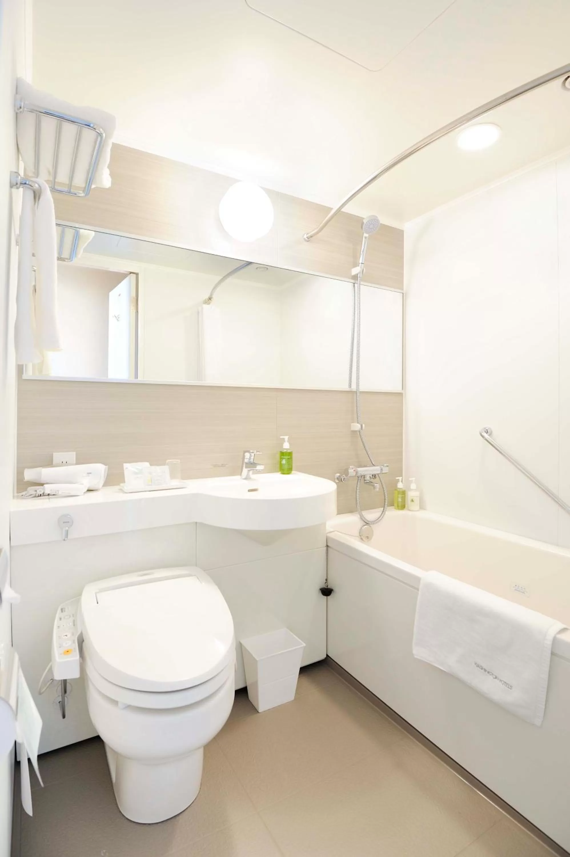Bathroom in Akihabara Washington Hotel