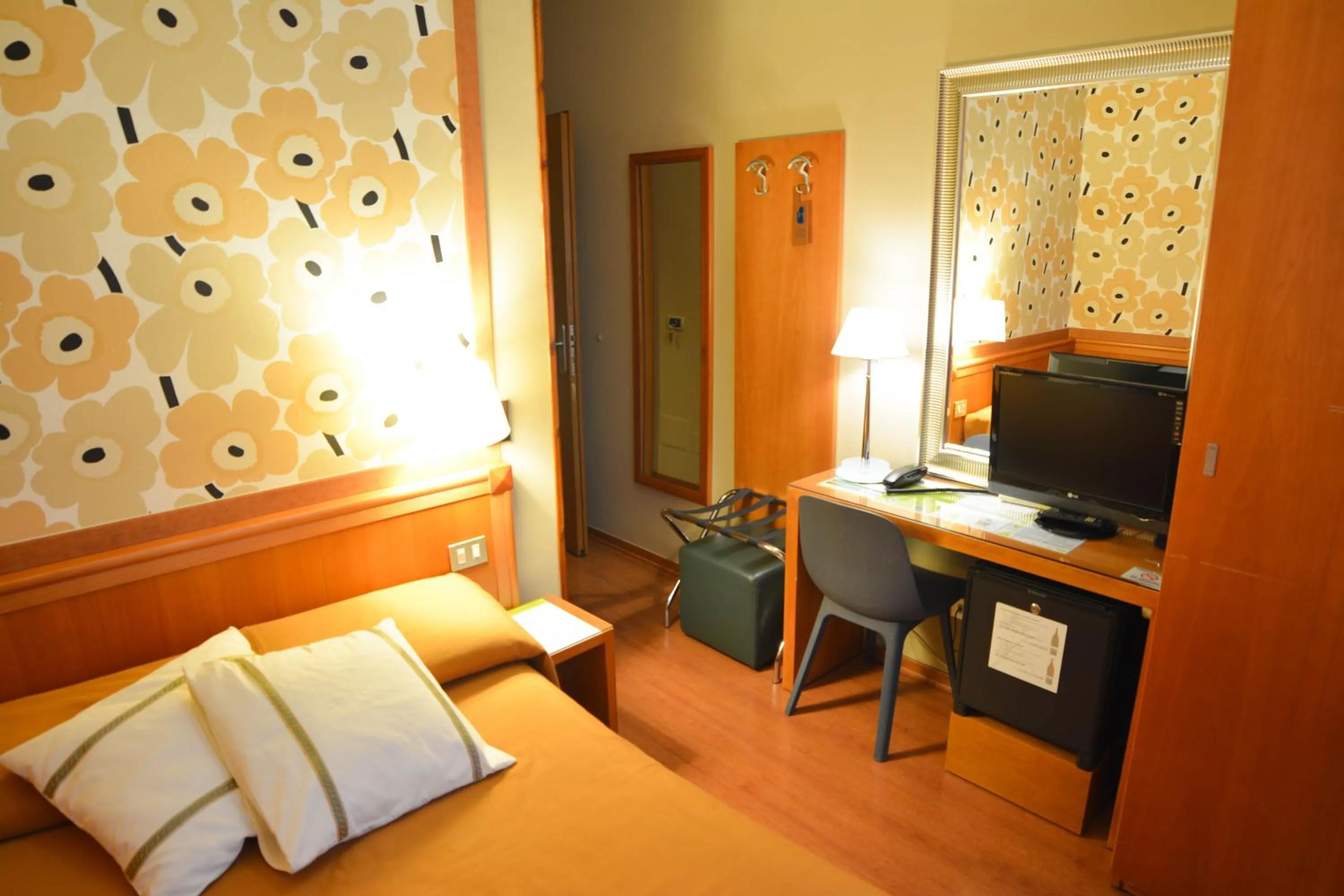 Bed in eco Hotel Milano & BioRiso Restaurant